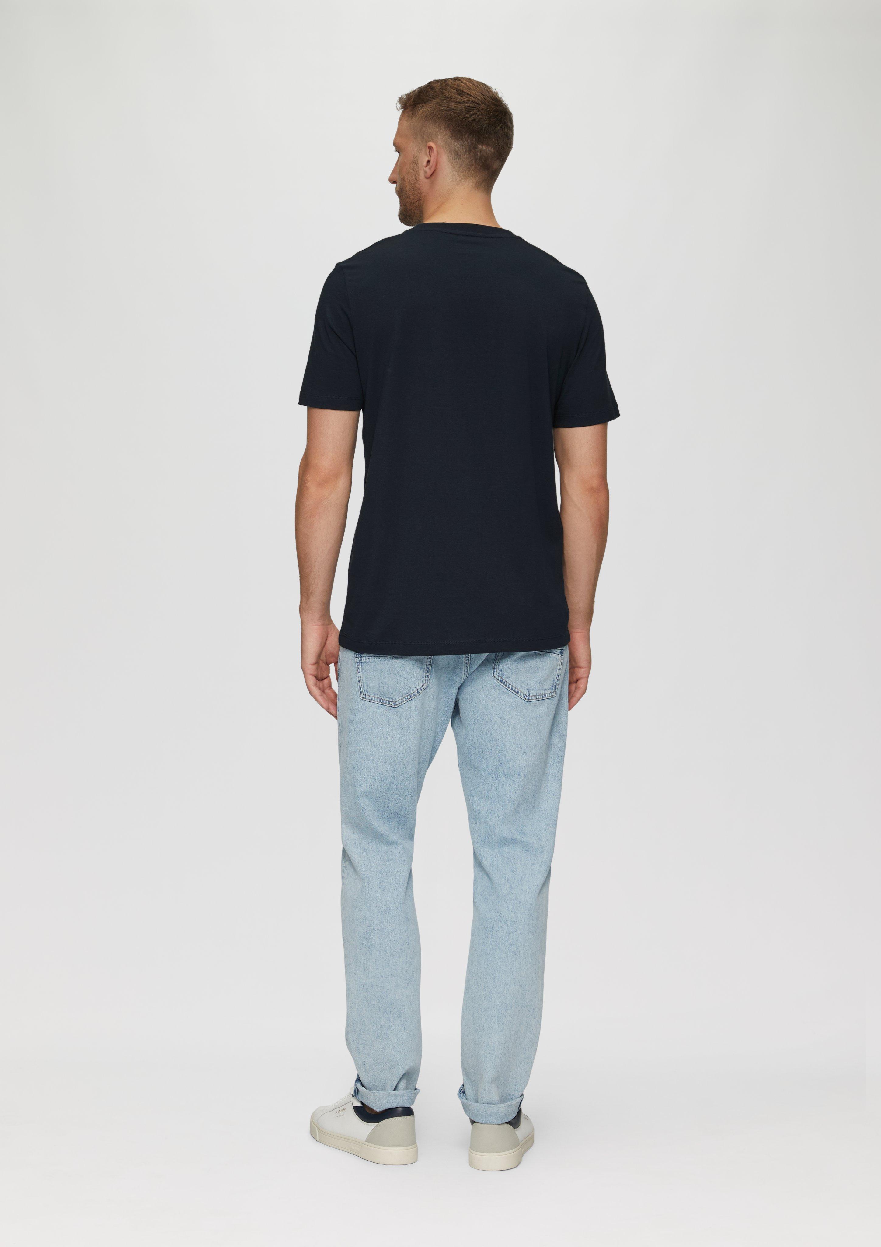 T-shirt in 59D1, 59D3, 01D1, 23D1, 01D2, 01D3, 67D1, 23D3, 62D2 & 62D3