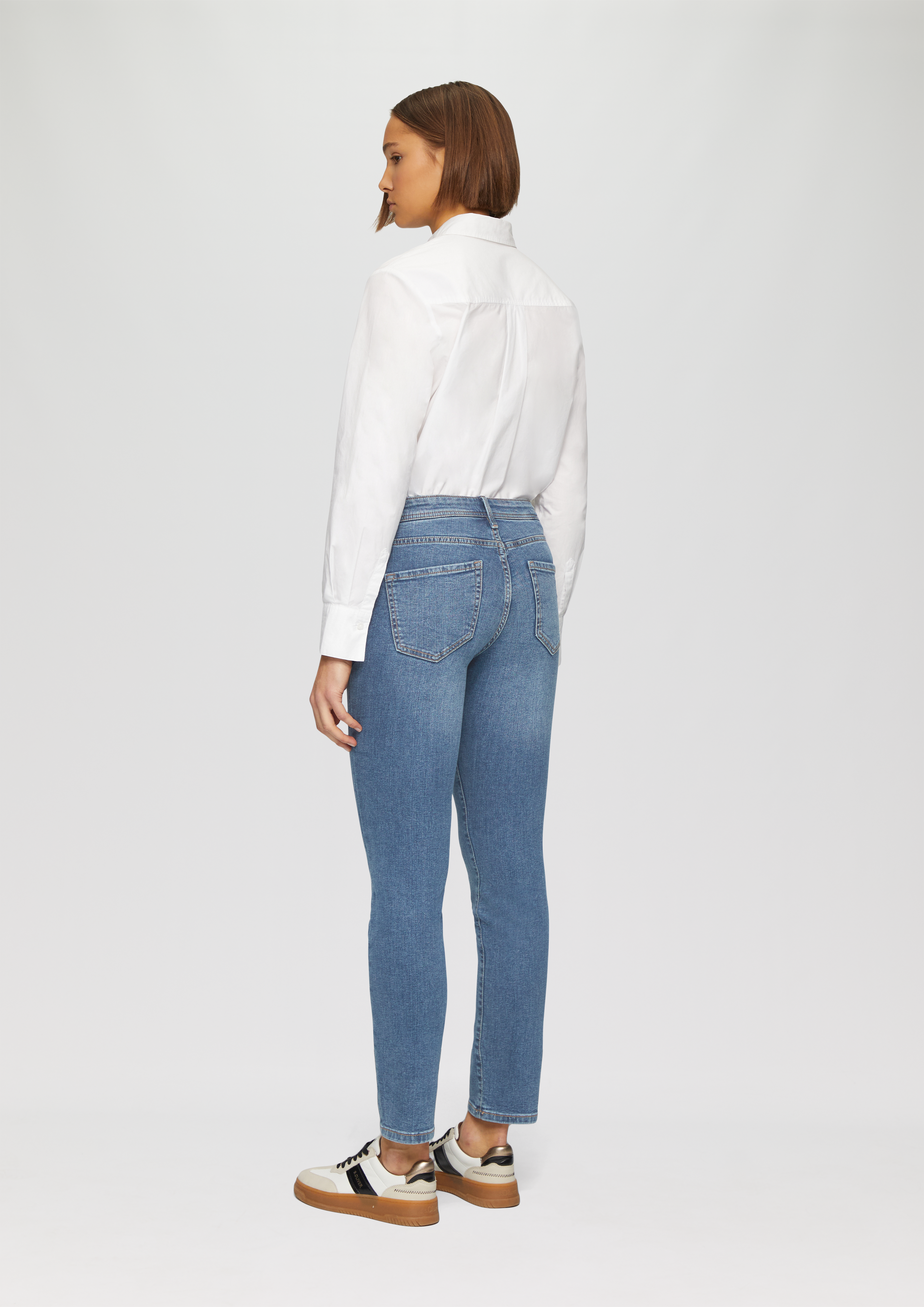 Jeans in 57Z4, 59Z4, 55Z4 & 99Z4