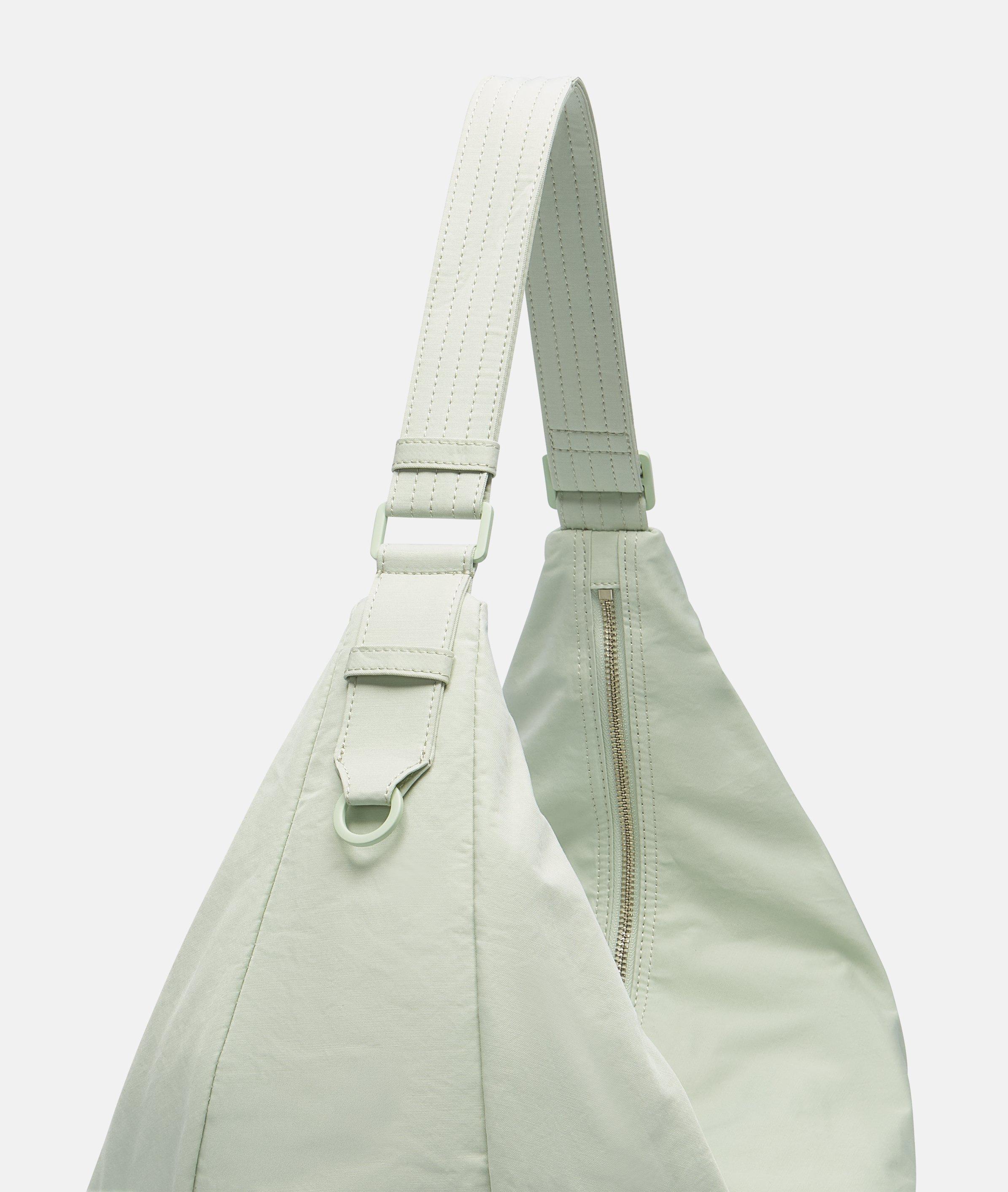 Nylon Moon Hobo L in grün, orange, creme, gelb, blau, blau & schwarz