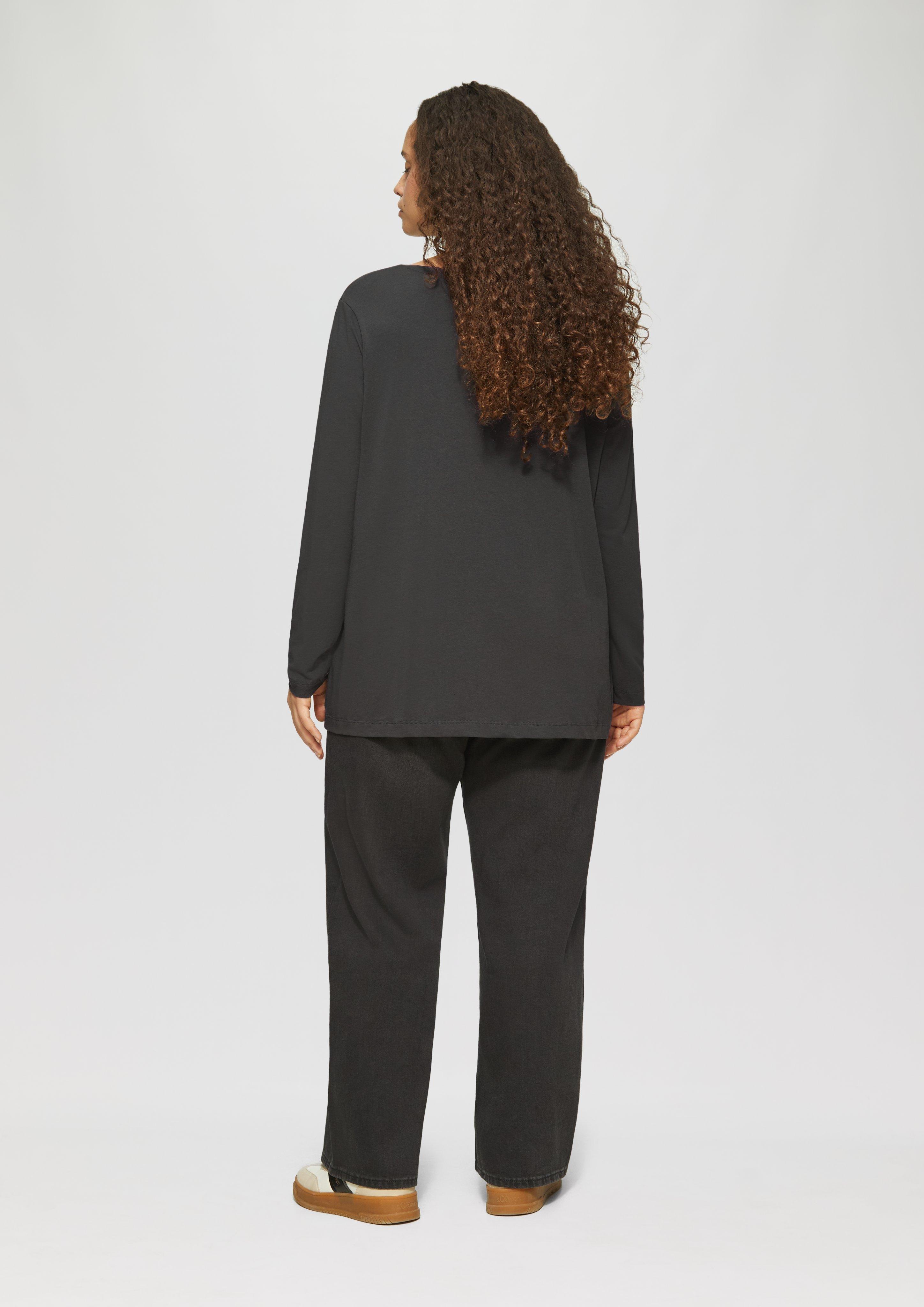 T-shirt in 9826 & 6469