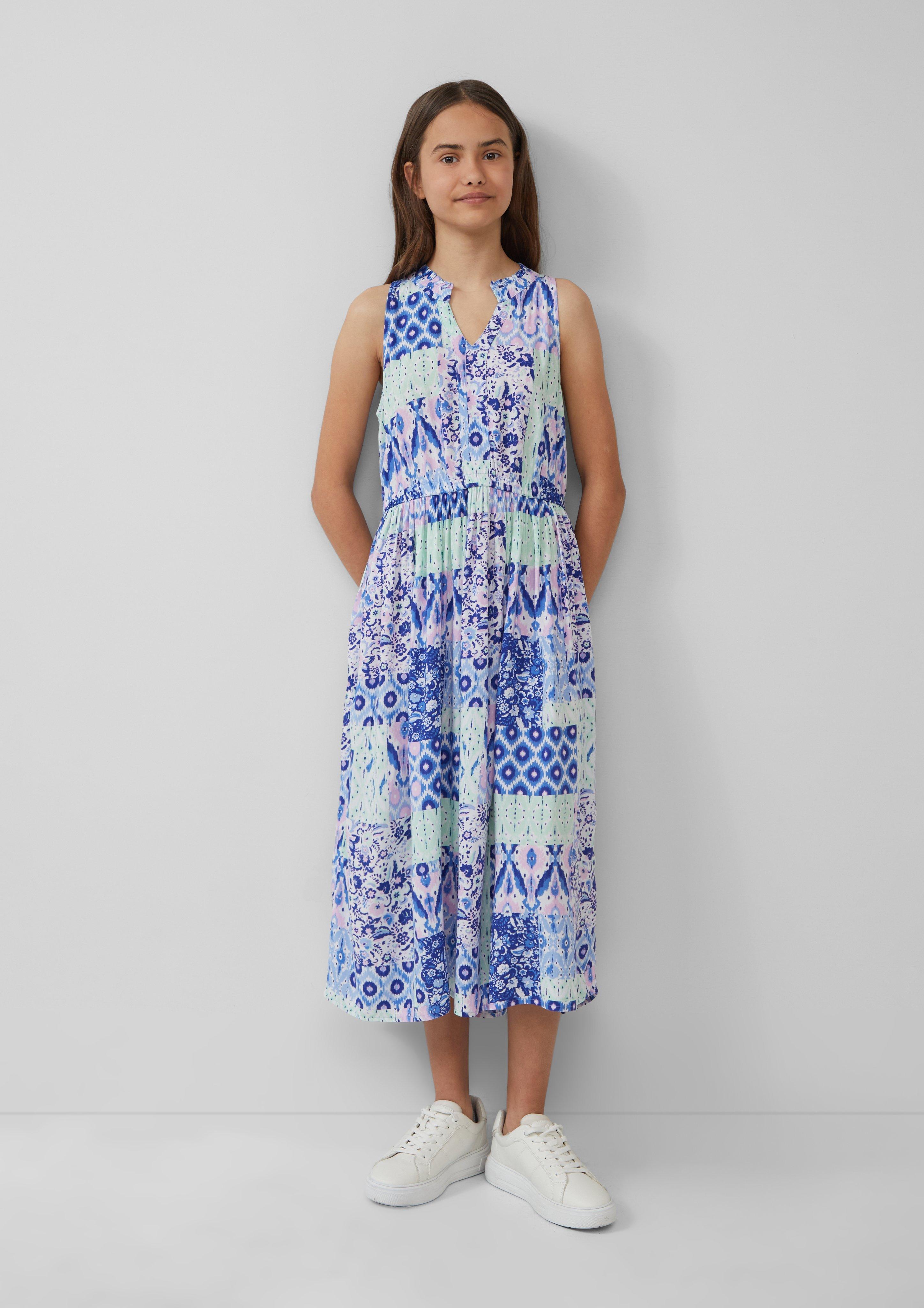 Kleid in 53A1, 01A2 & 59A3