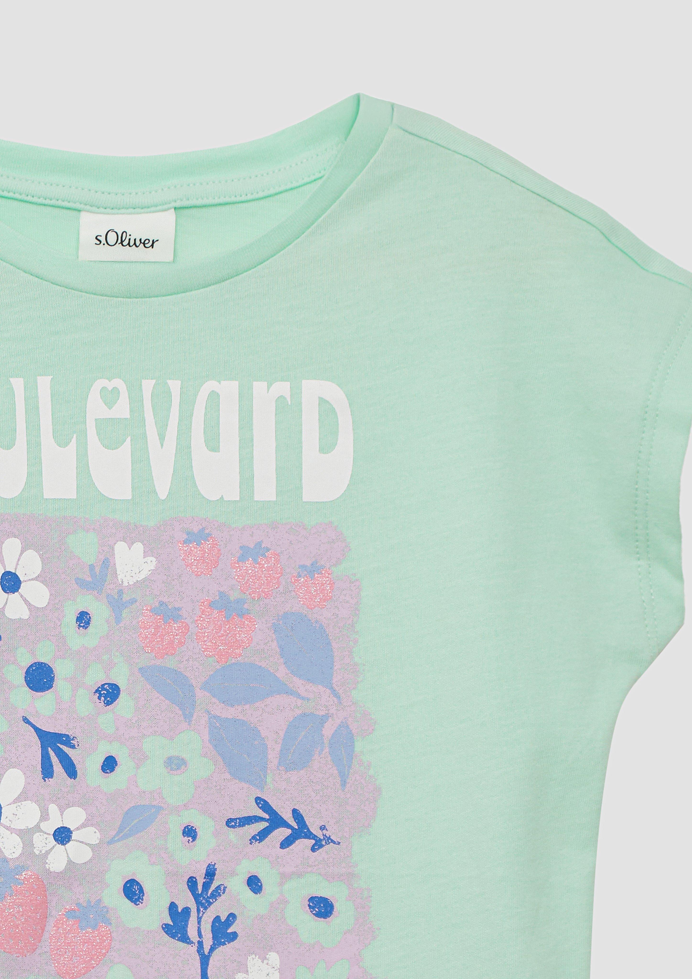 T-shirt in 6080, 4222, 0100 & 1120