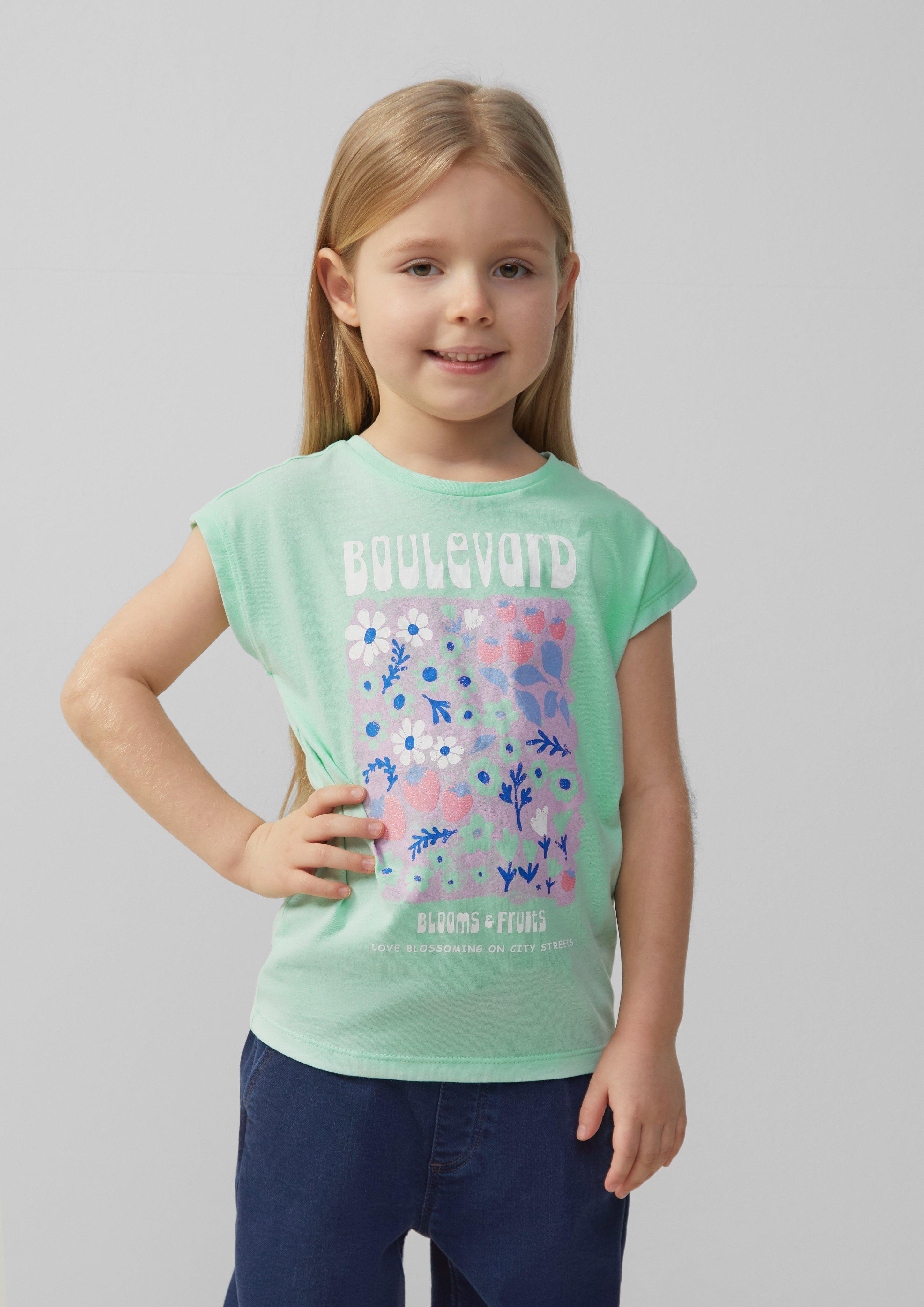 T-shirt in 6080, 4222, 0100 & 1120