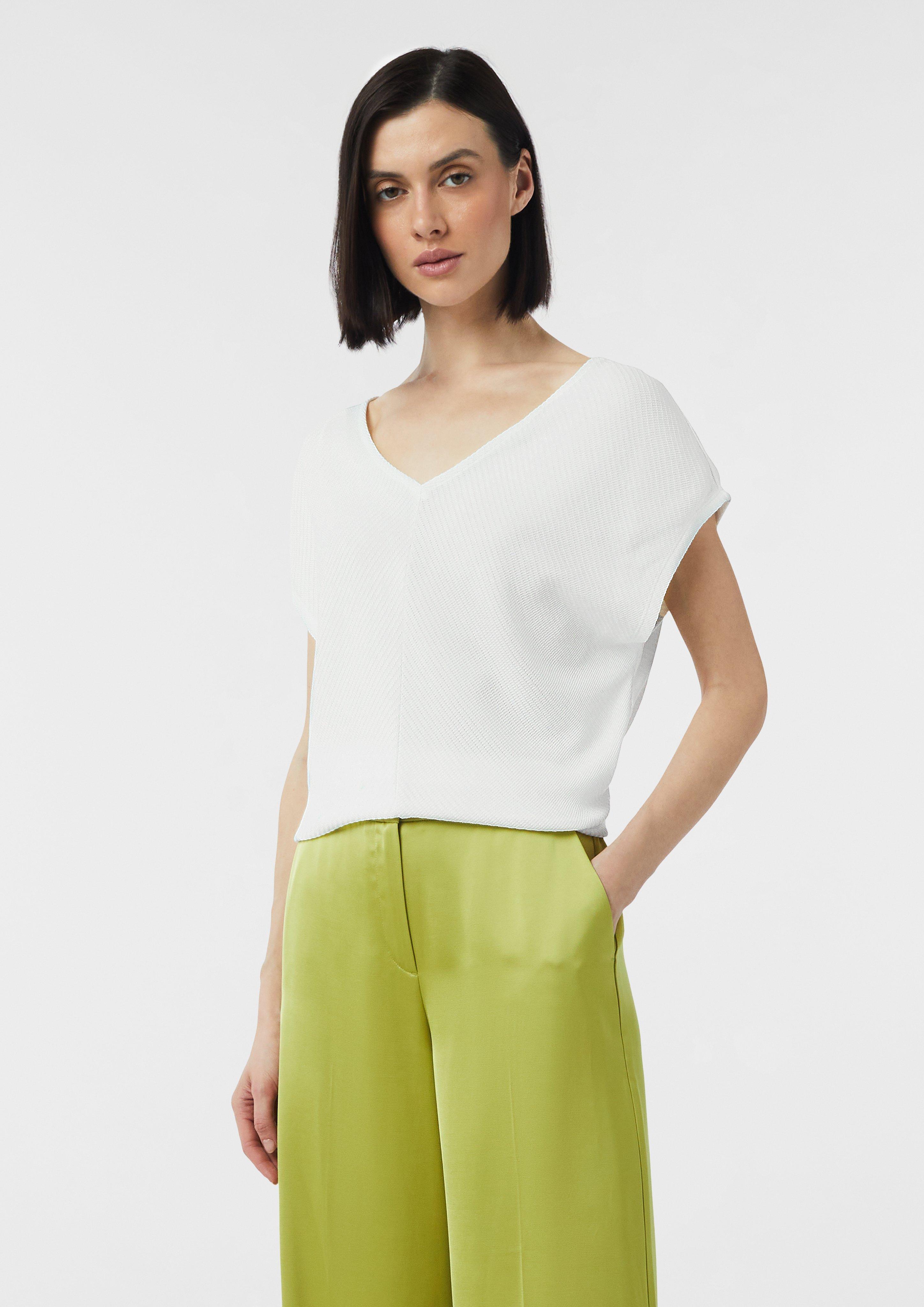 T-Shirt in 0120 & 7167