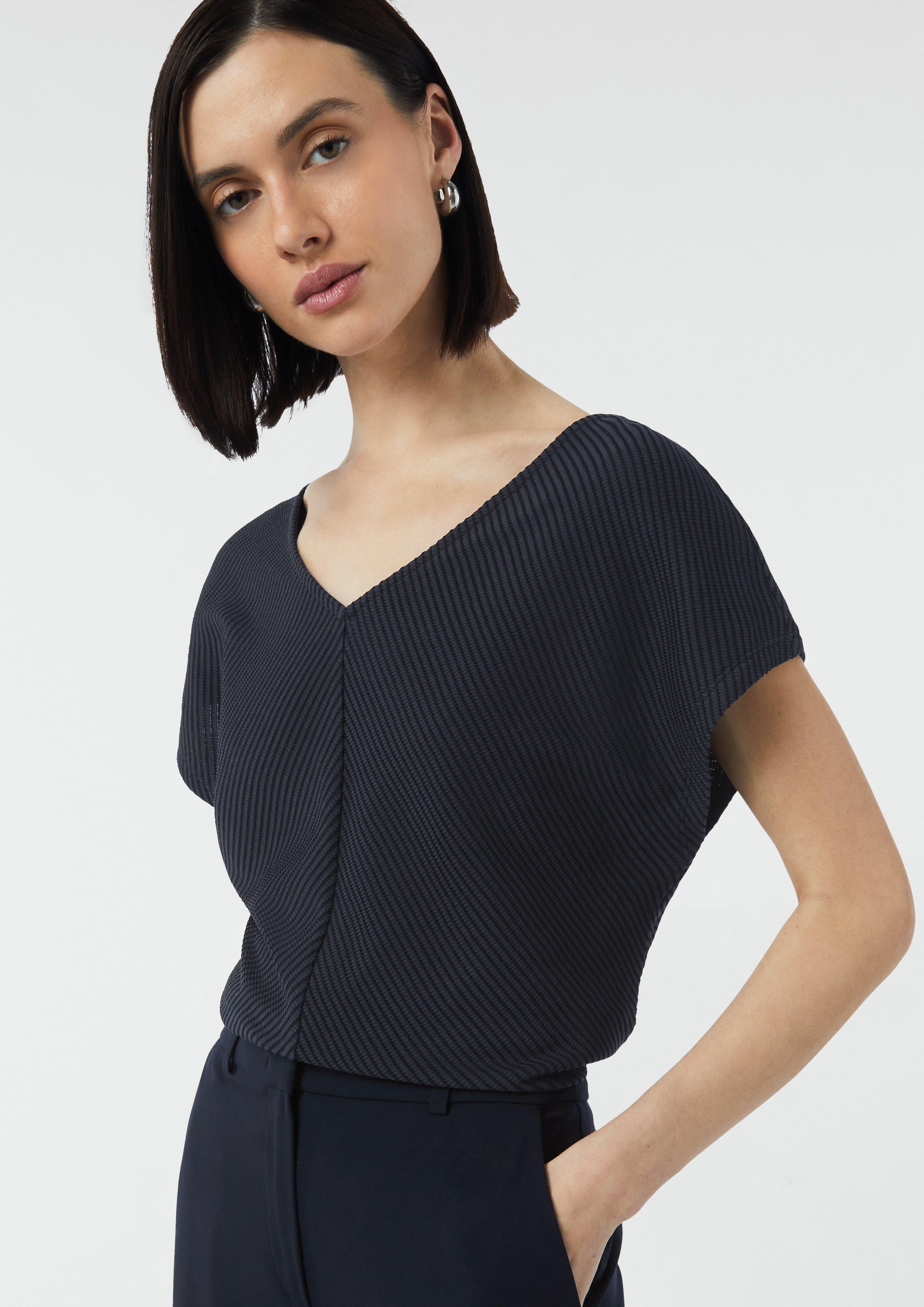 T-Shirt in 5976, 0120 & 7167