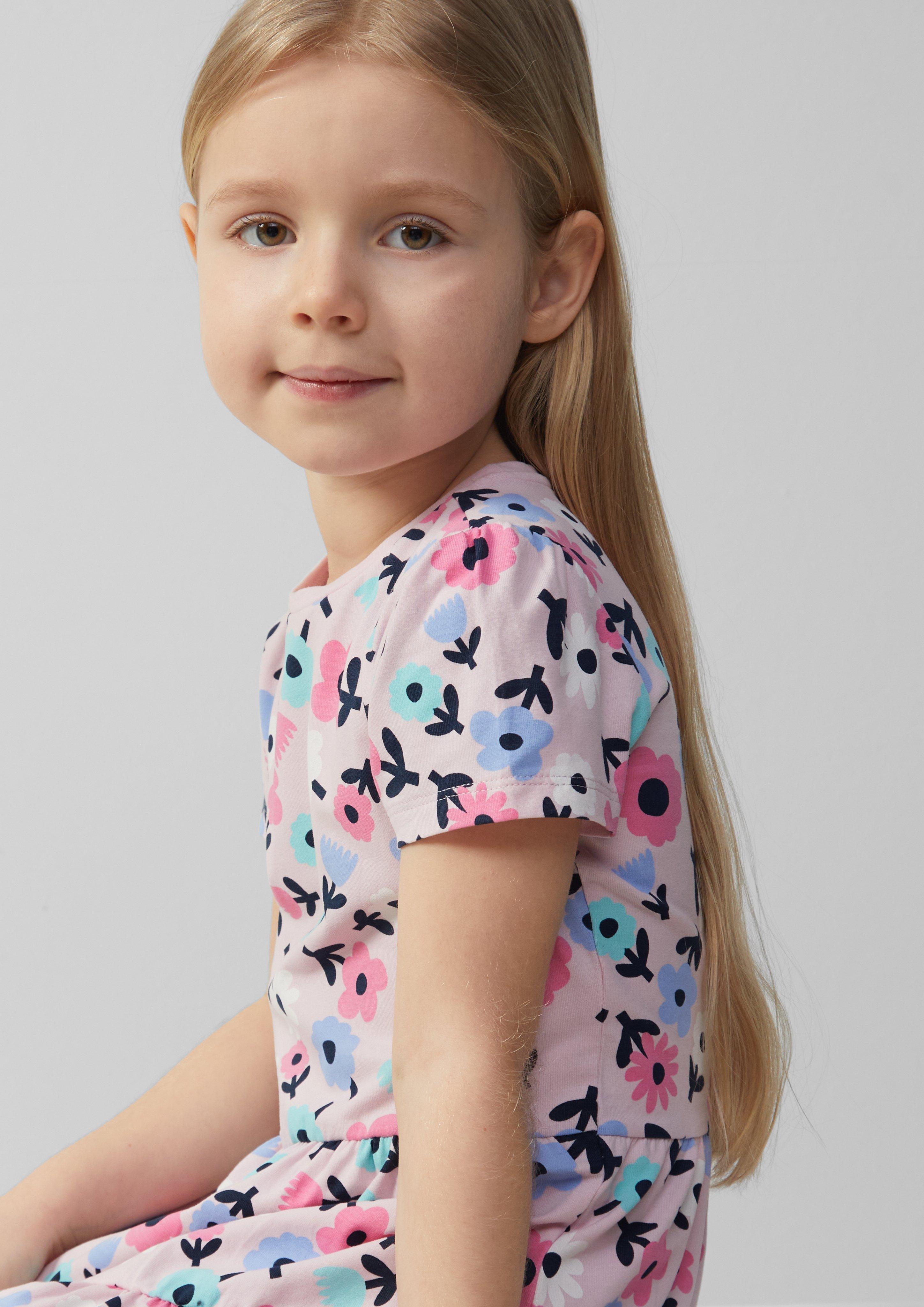 Jurk in 44A4, 53A1, 53A2, 44A3, 01A5 & 59A4