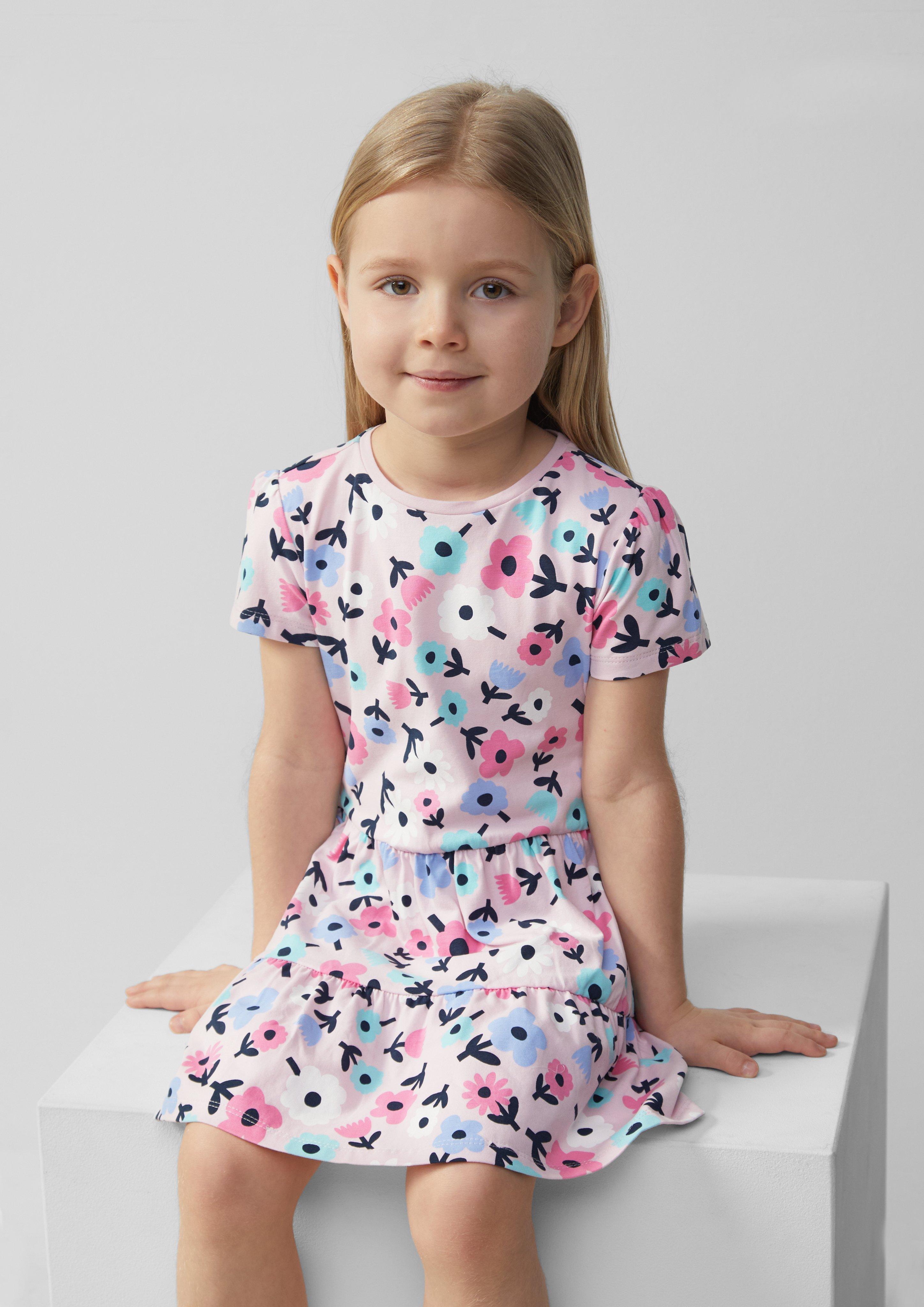 Jurk in 44A4, 53A1, 53A2, 44A3, 01A5 & 59A4