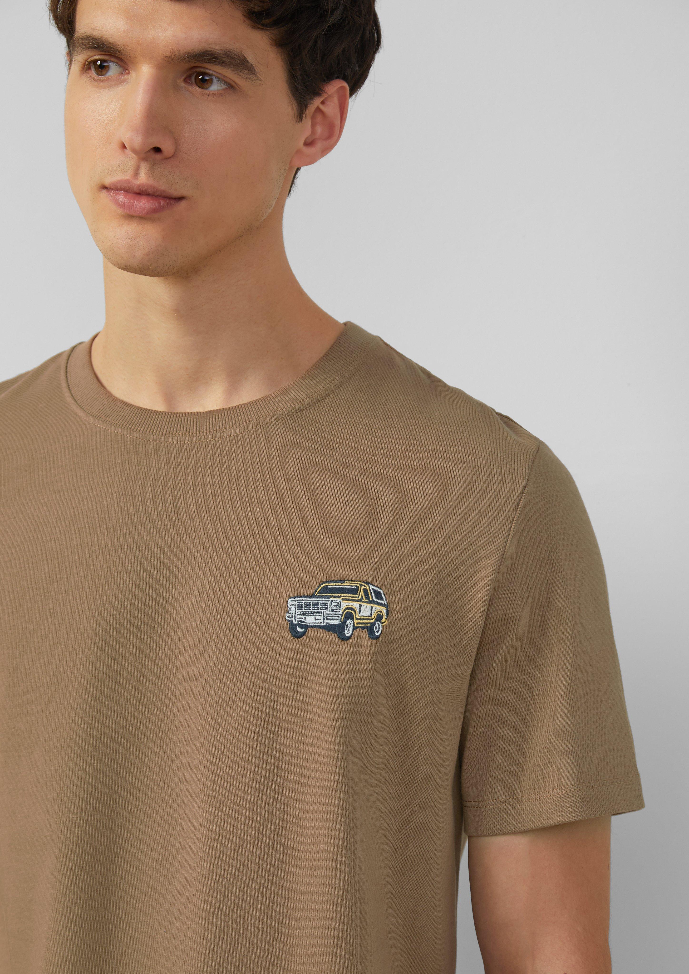 T-shirt in 84D3, 01D1, 42D5, 94D2 & 55D6