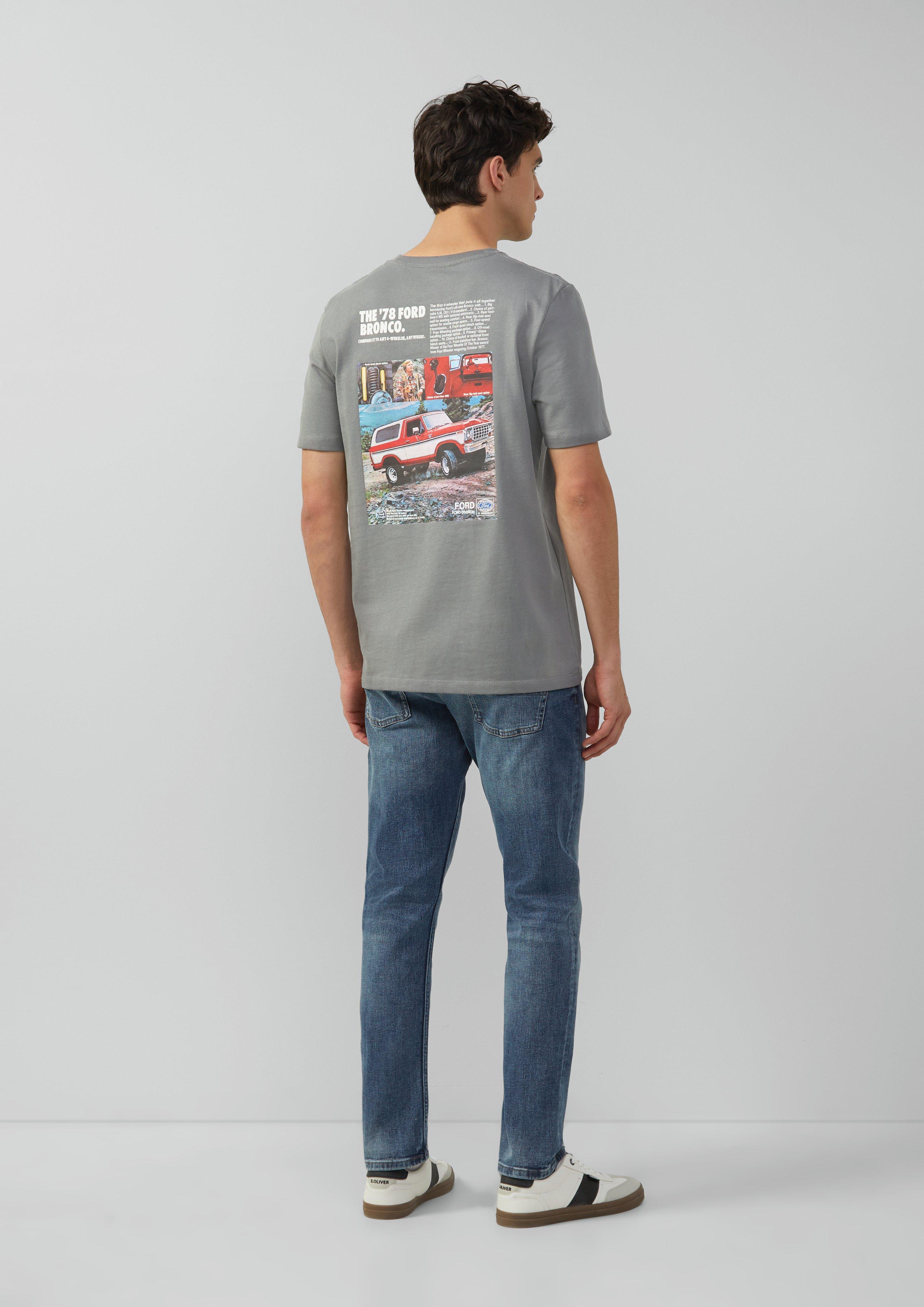 T-shirt in 94D2, 01D1, 42D5, 84D3 & 55D6