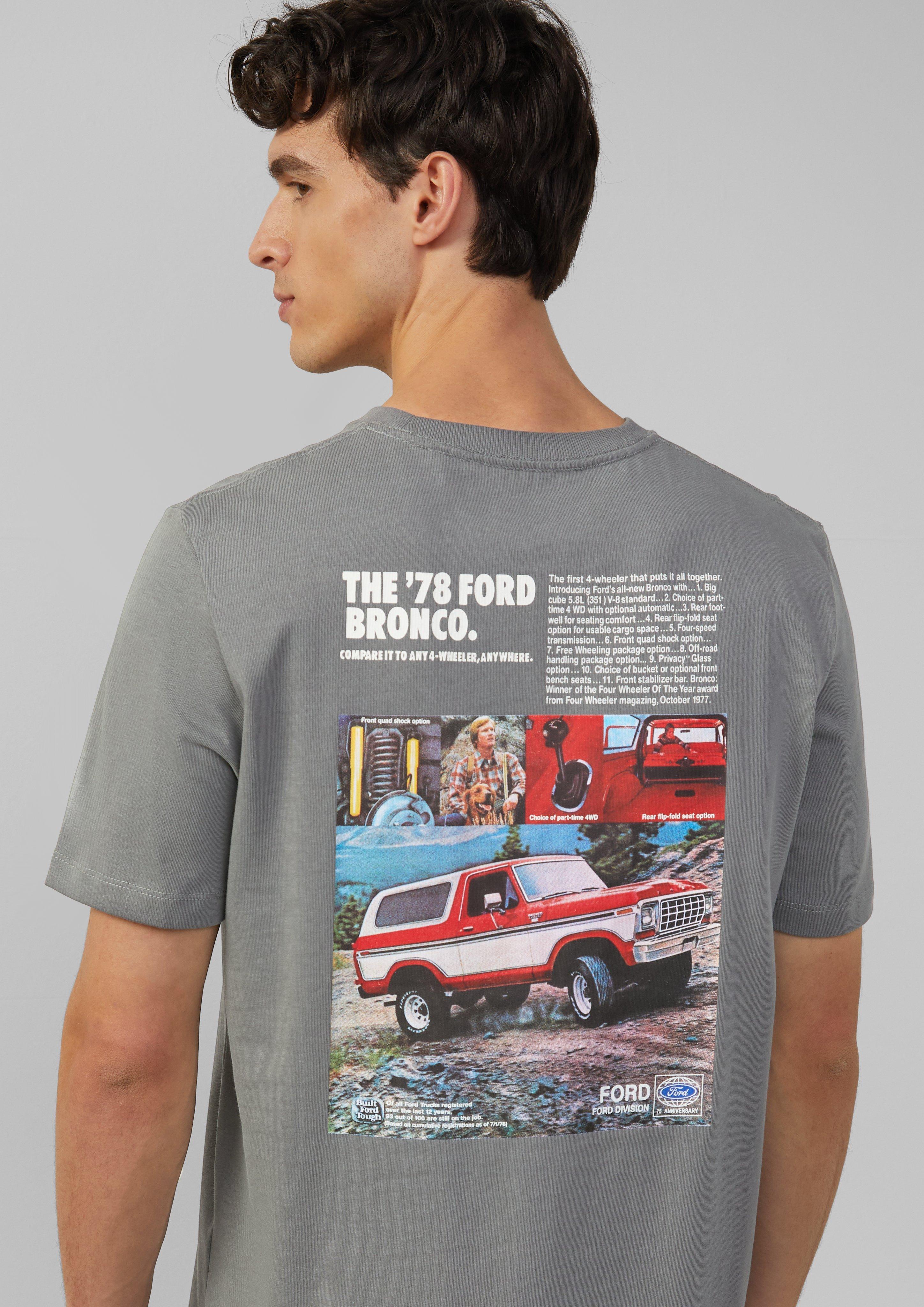 T-shirt in 94D2, 01D1, 42D5, 84D3 & 55D6