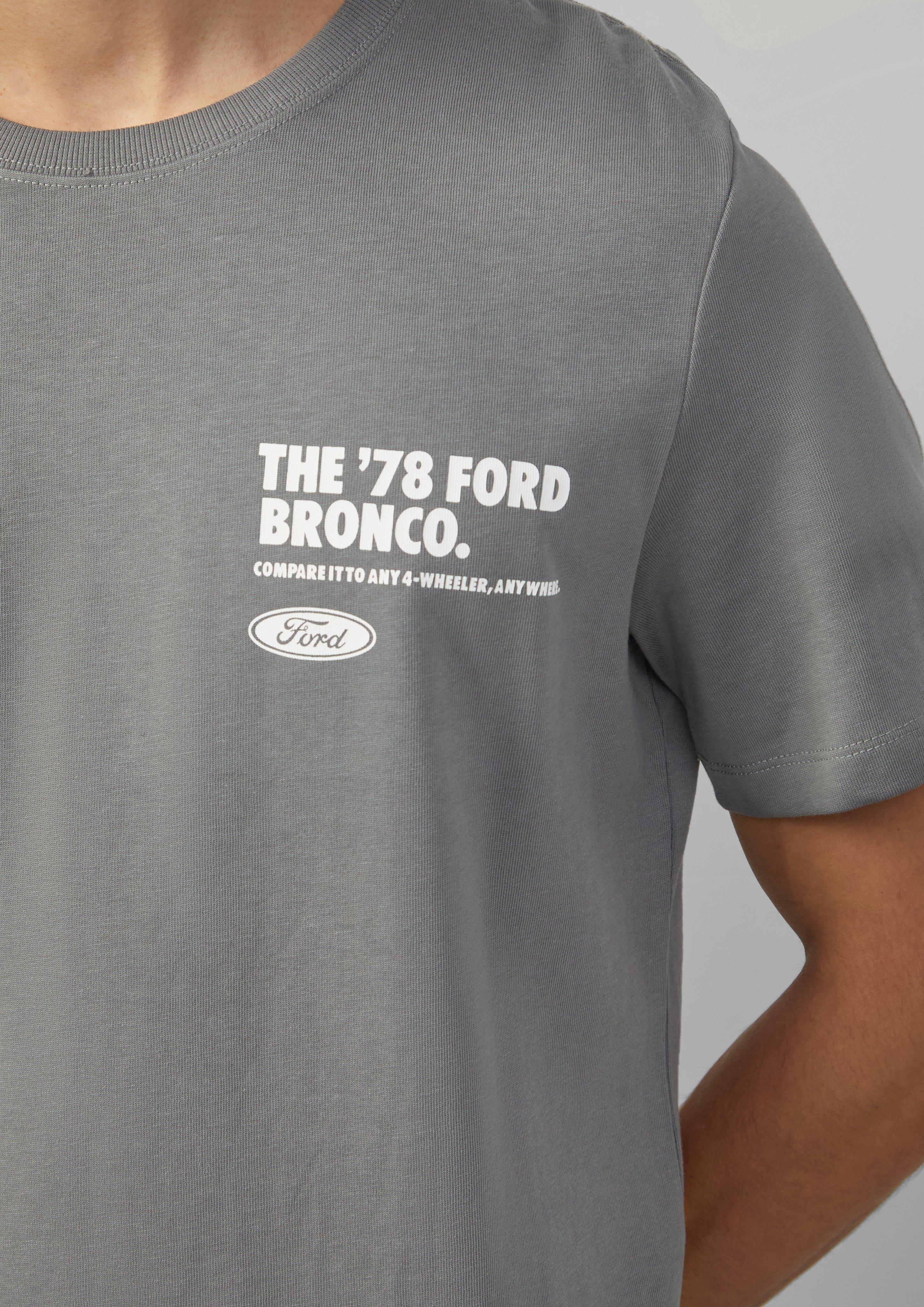 T-shirt in 94D2, 01D1, 42D5, 84D3 & 55D6