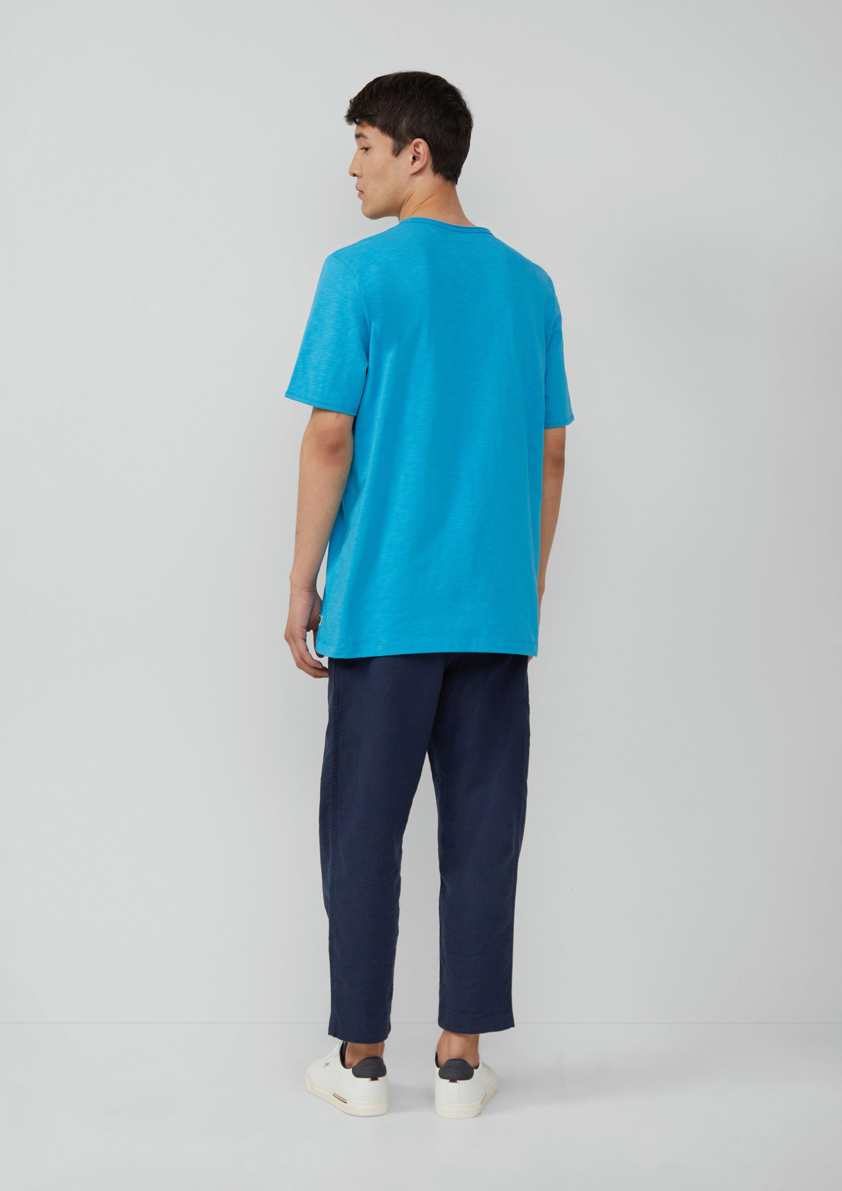 T-shirt in 6259, 9467, 5852, 9999, 0330 & 1210