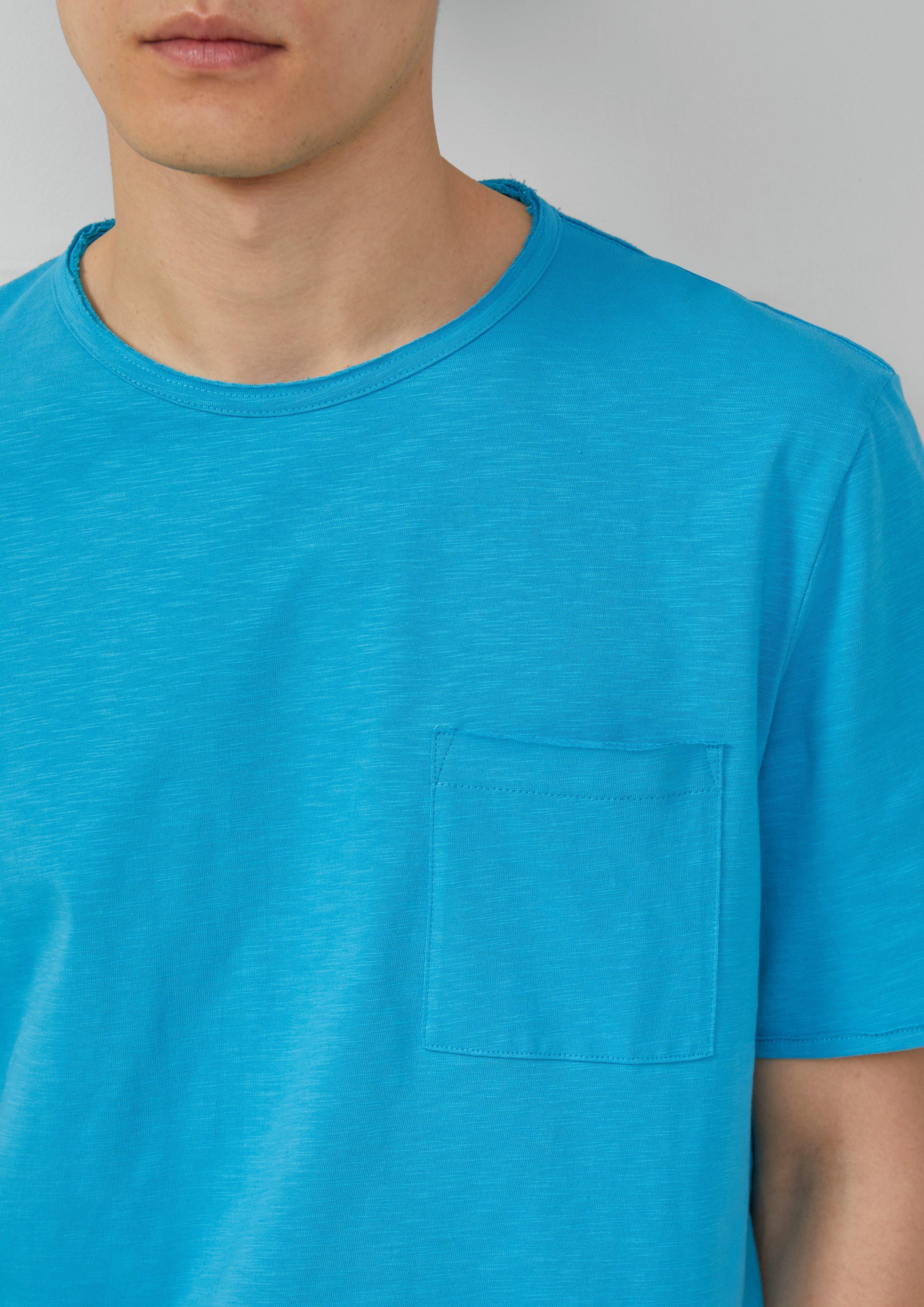 T-shirt in 6259, 9467, 5852, 9999, 0330 & 1210