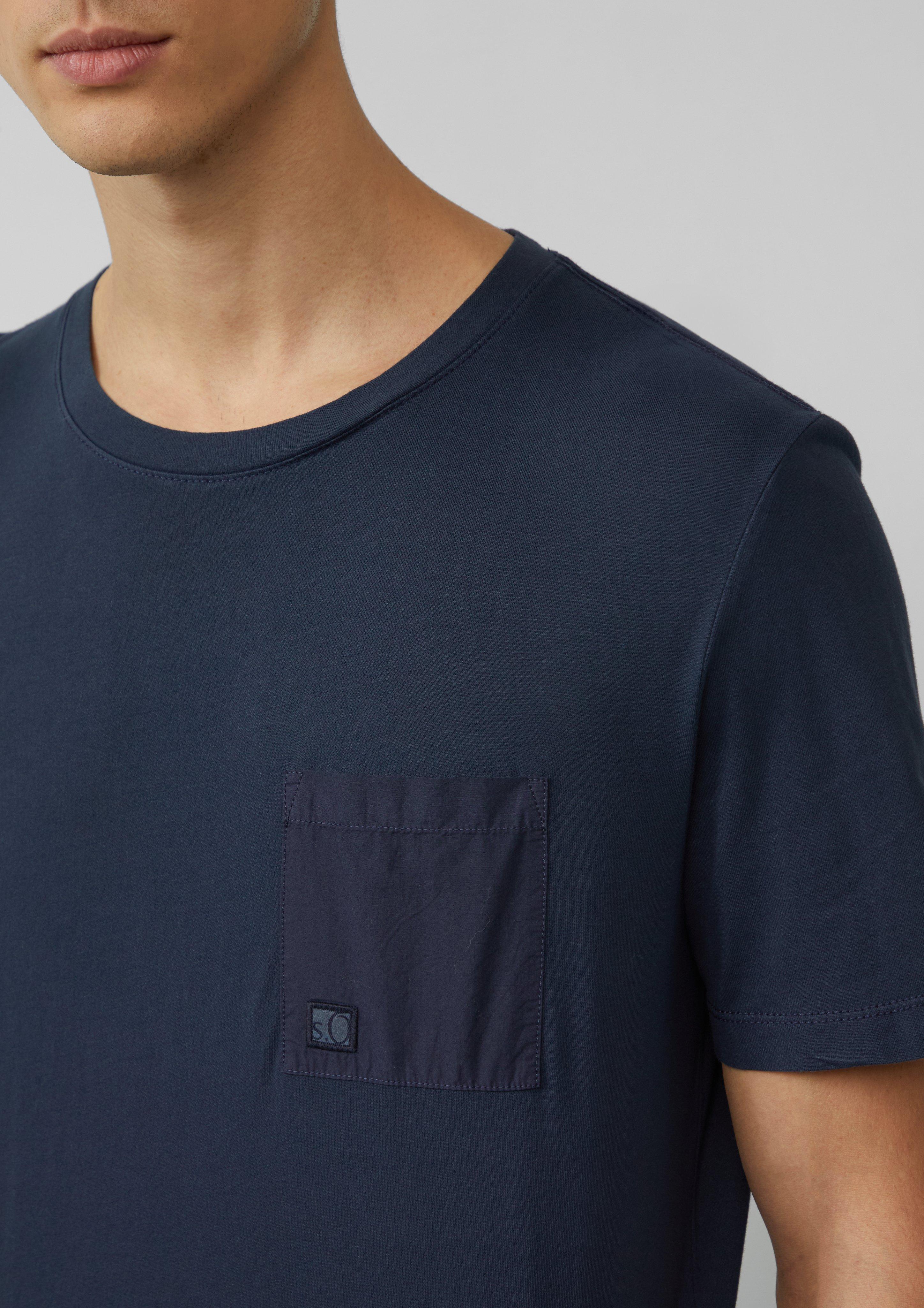 T-shirt in 5852, 1210, 9467 & 8483