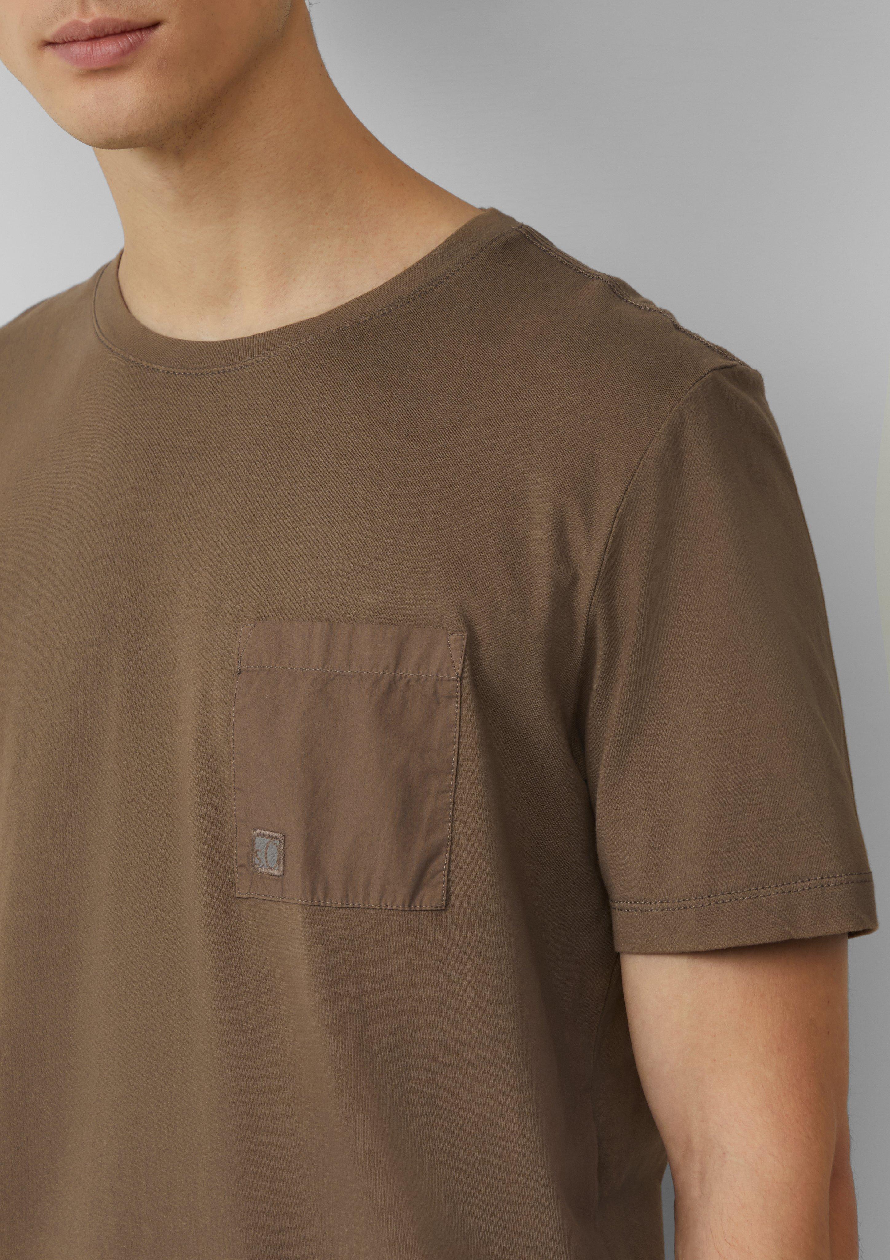 T-Shirt in 8483, 5852, 1210 & 9467