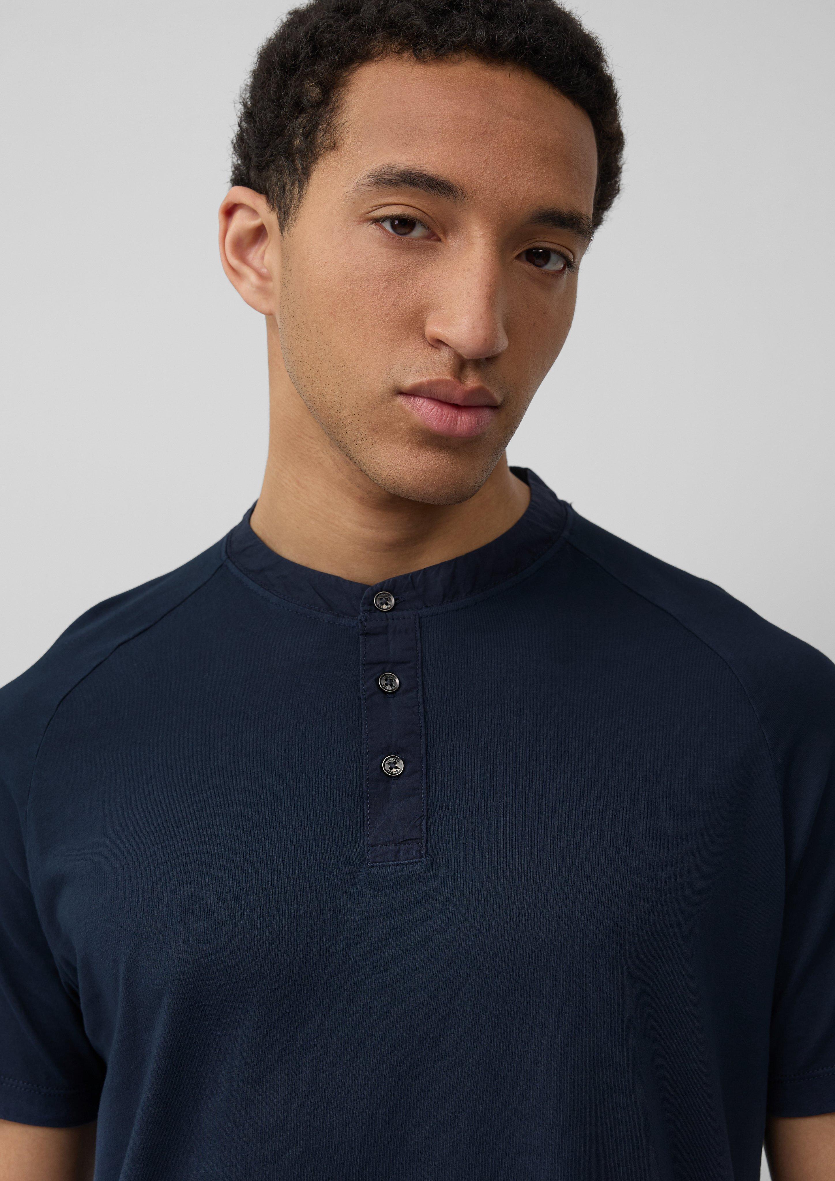 T-Shirt in 5852, 9467 & 6259