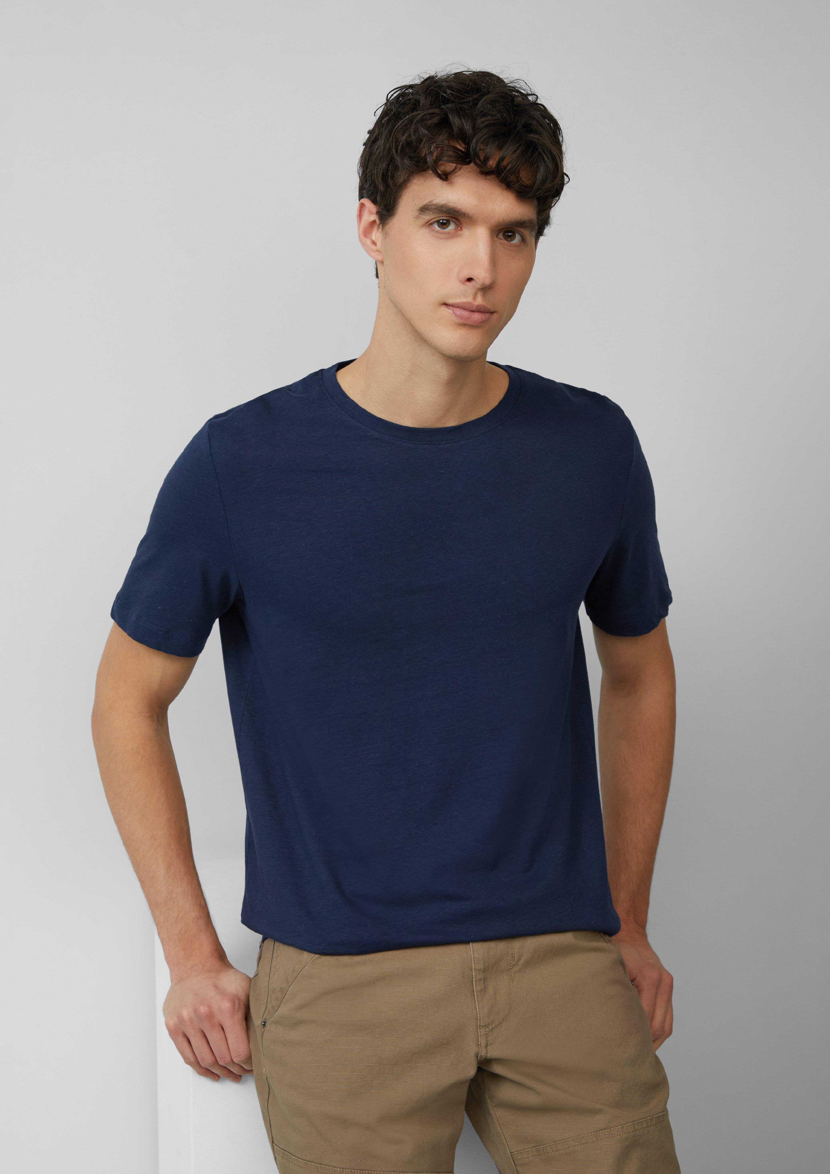 T-shirt in 5852, 0330 & 9467