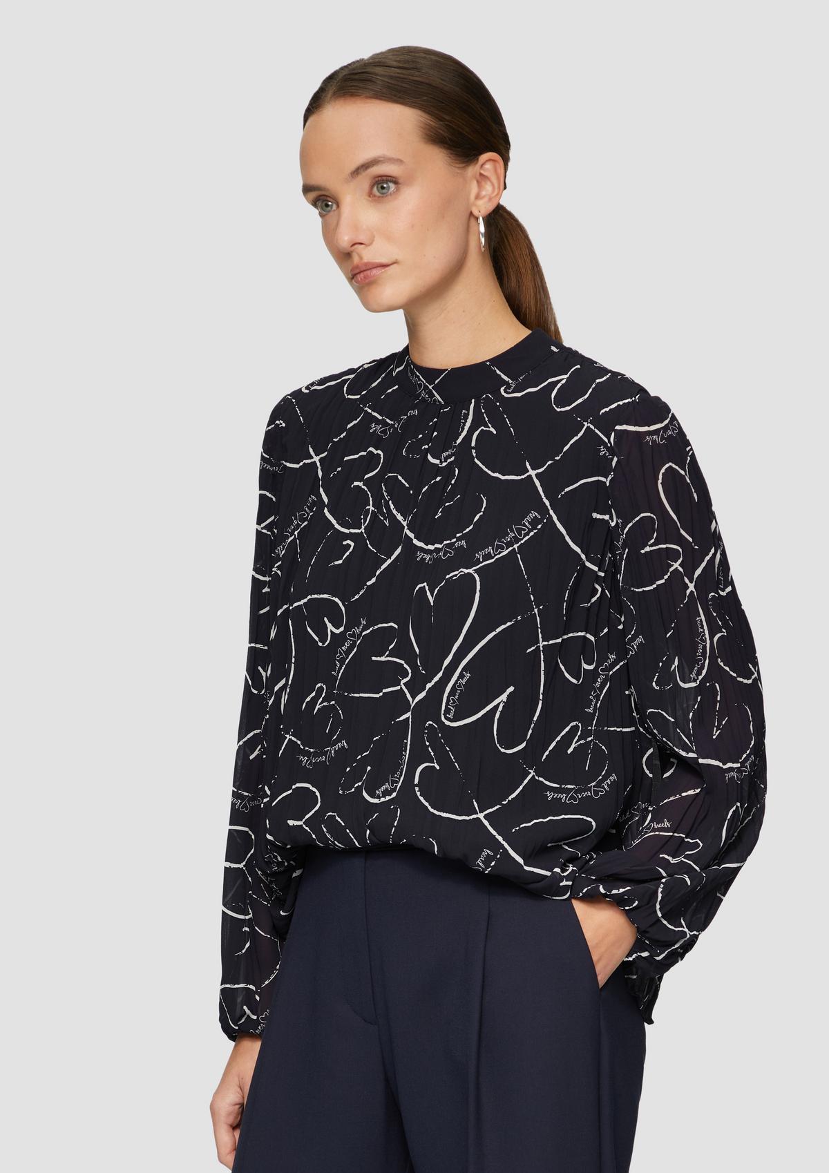 Pleated chiffon blouse with heart print - navy | s.Oliver