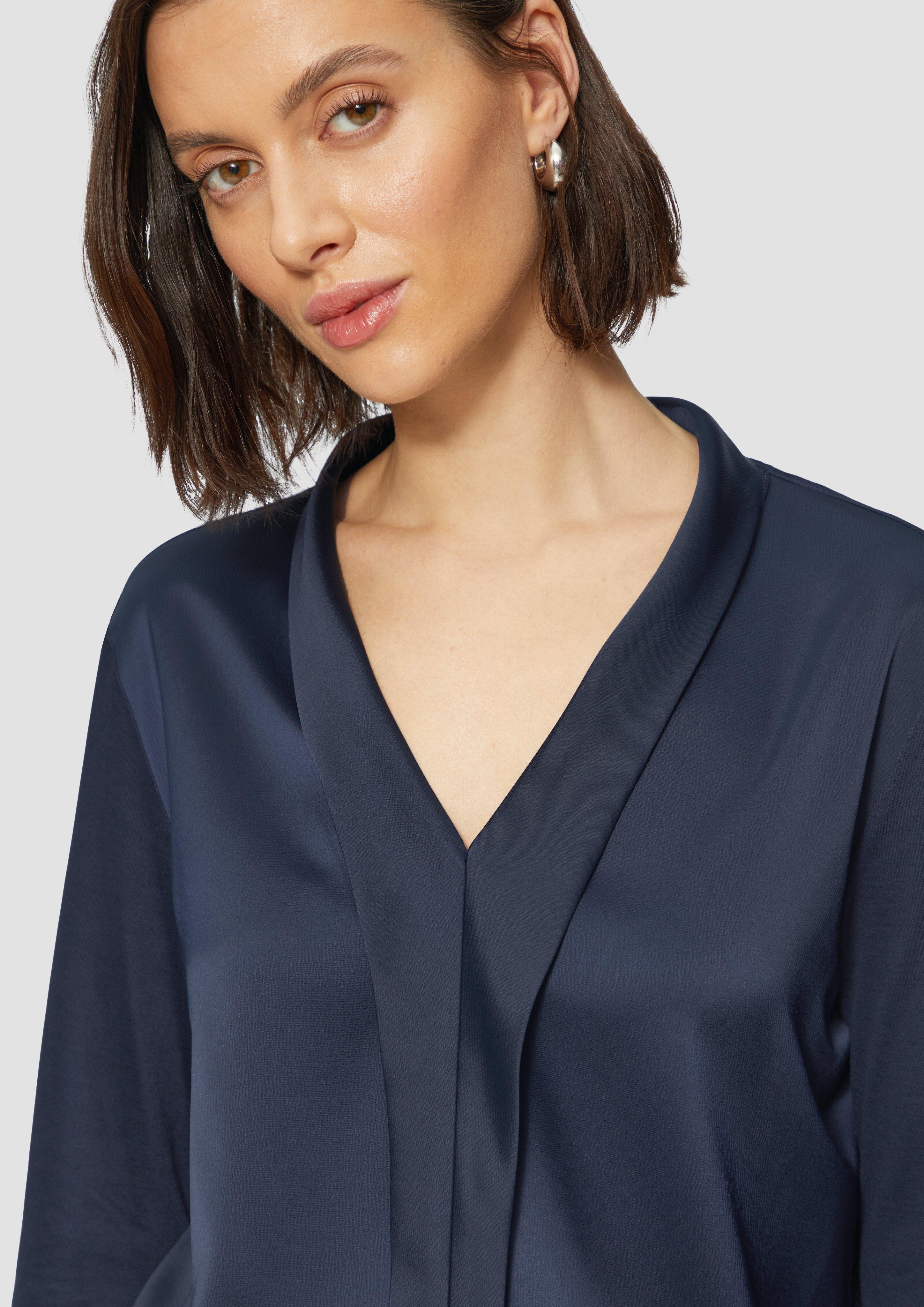 T-shirt in 5959, 0200 & 5340