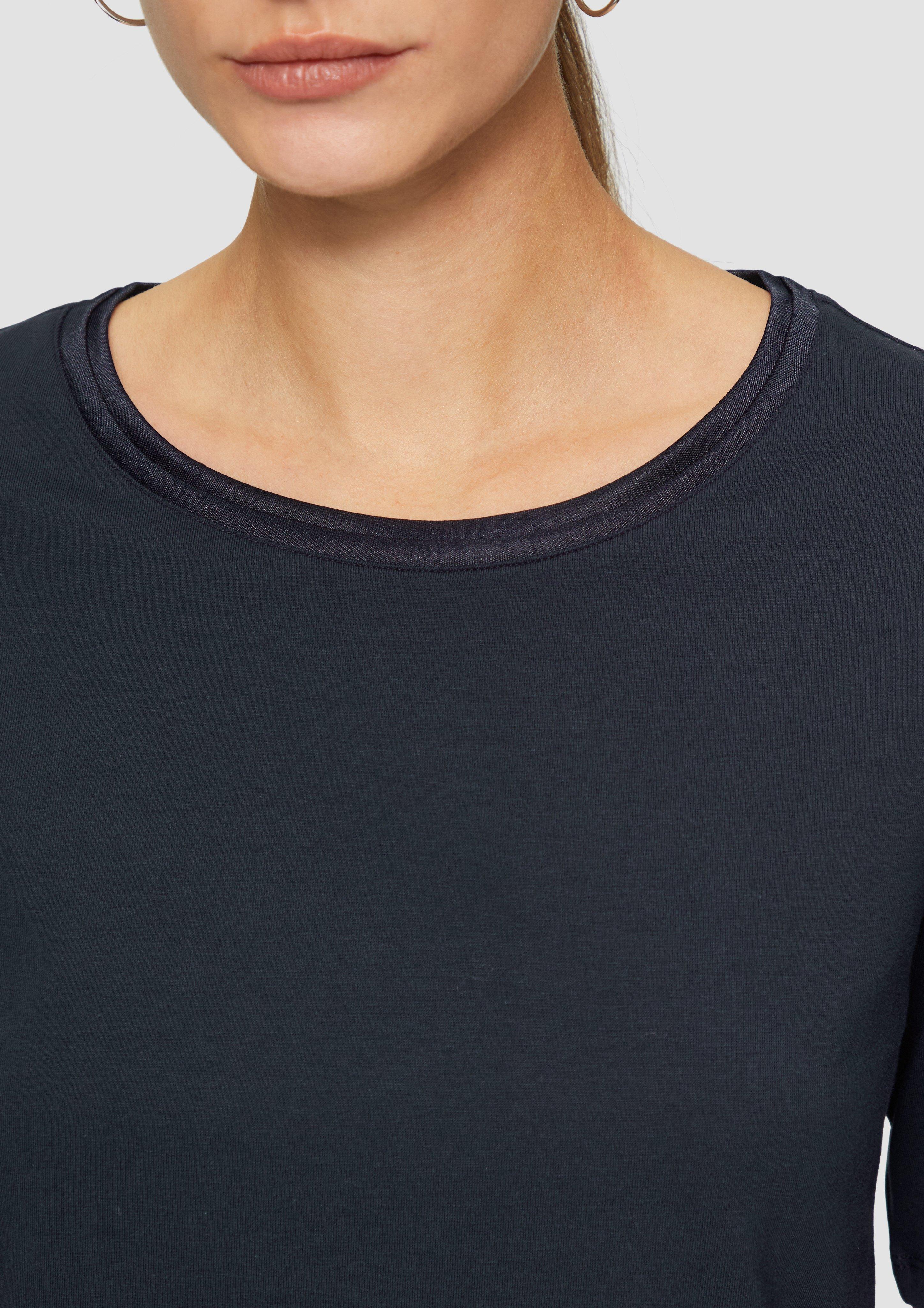 T-shirt in 5959, 0200 & 4507