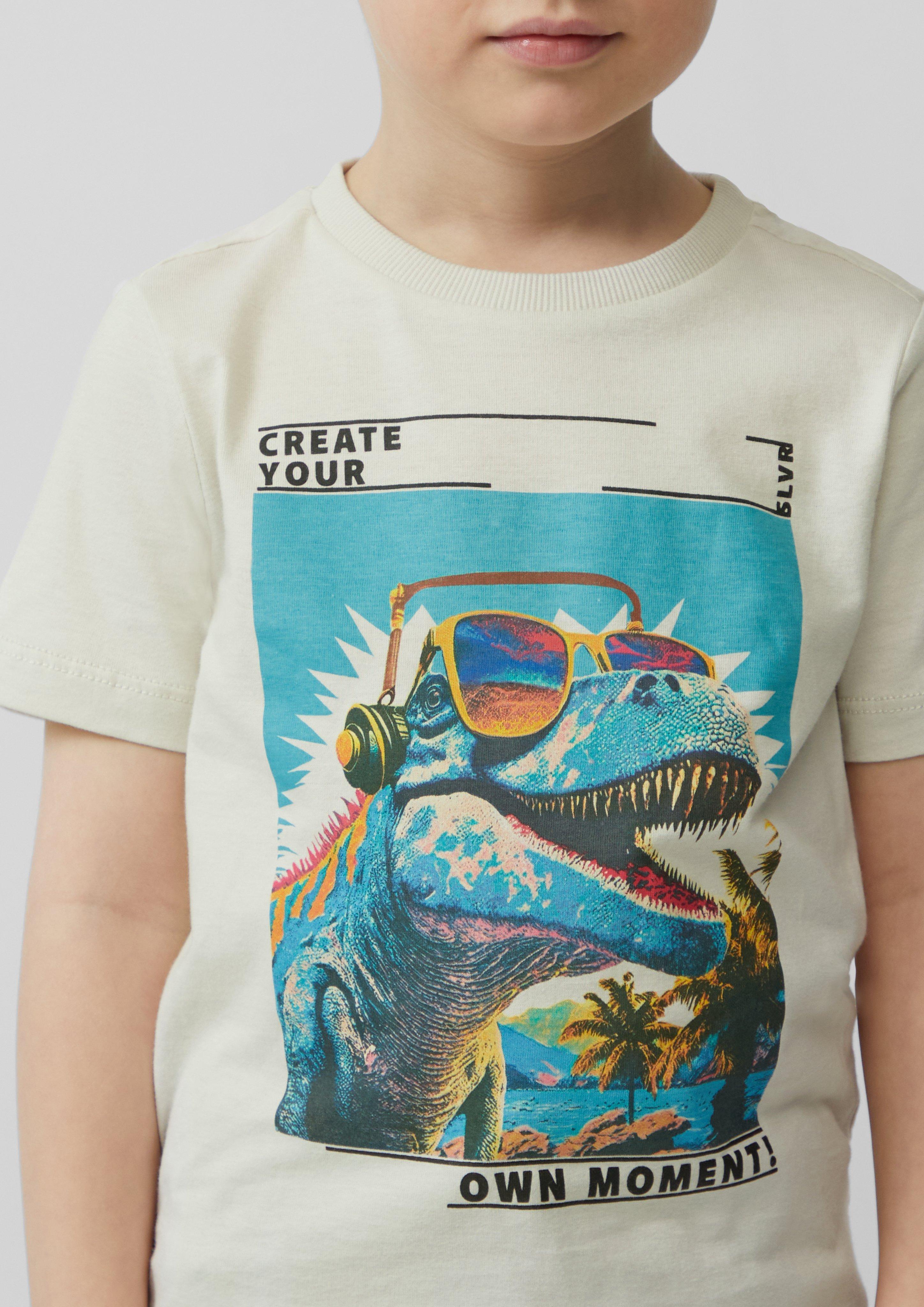 T-shirt in 0330, 5952, 6602, 3847 & 5075