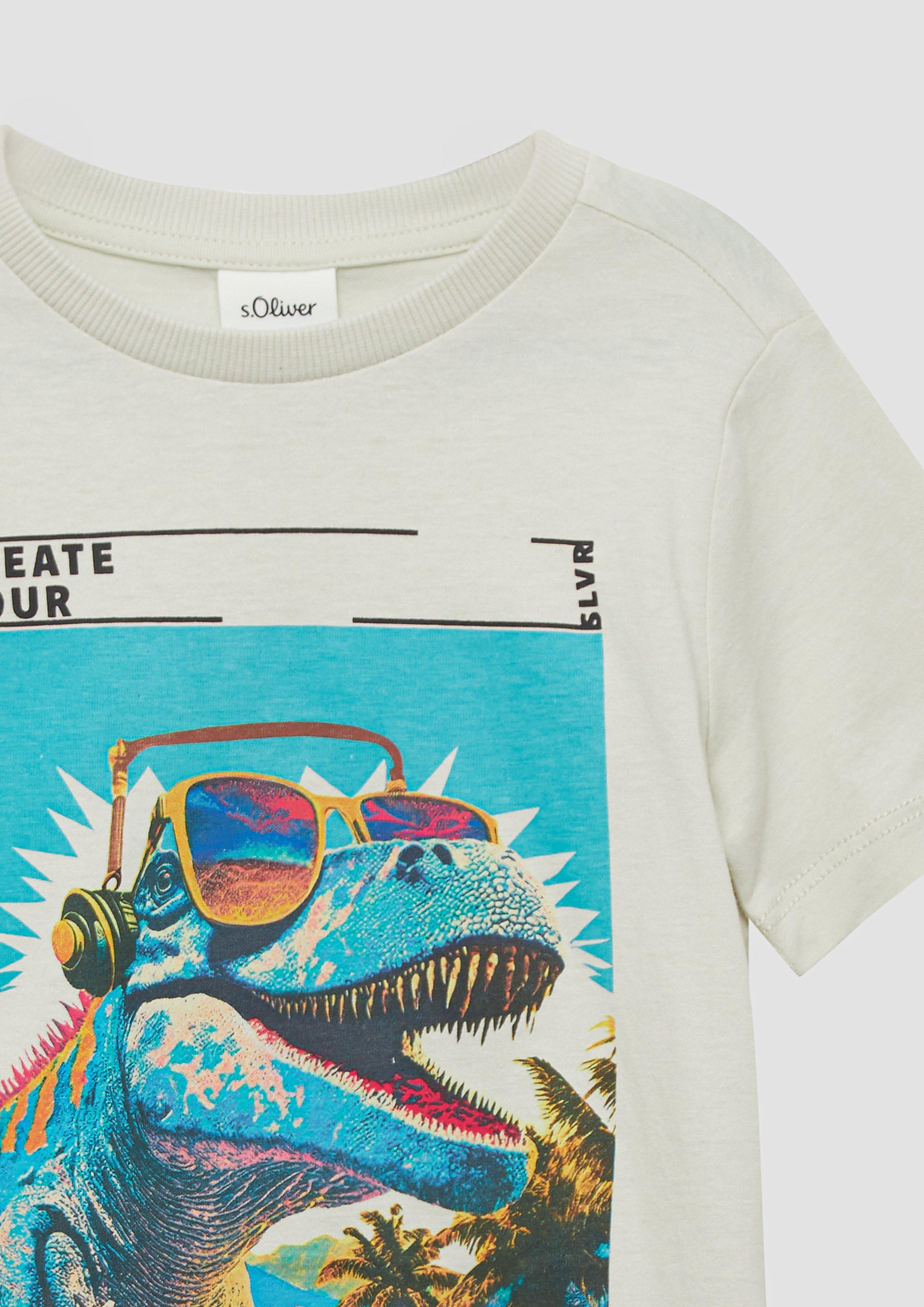 T-shirt in 0330, 5952, 6602, 3847 & 5075