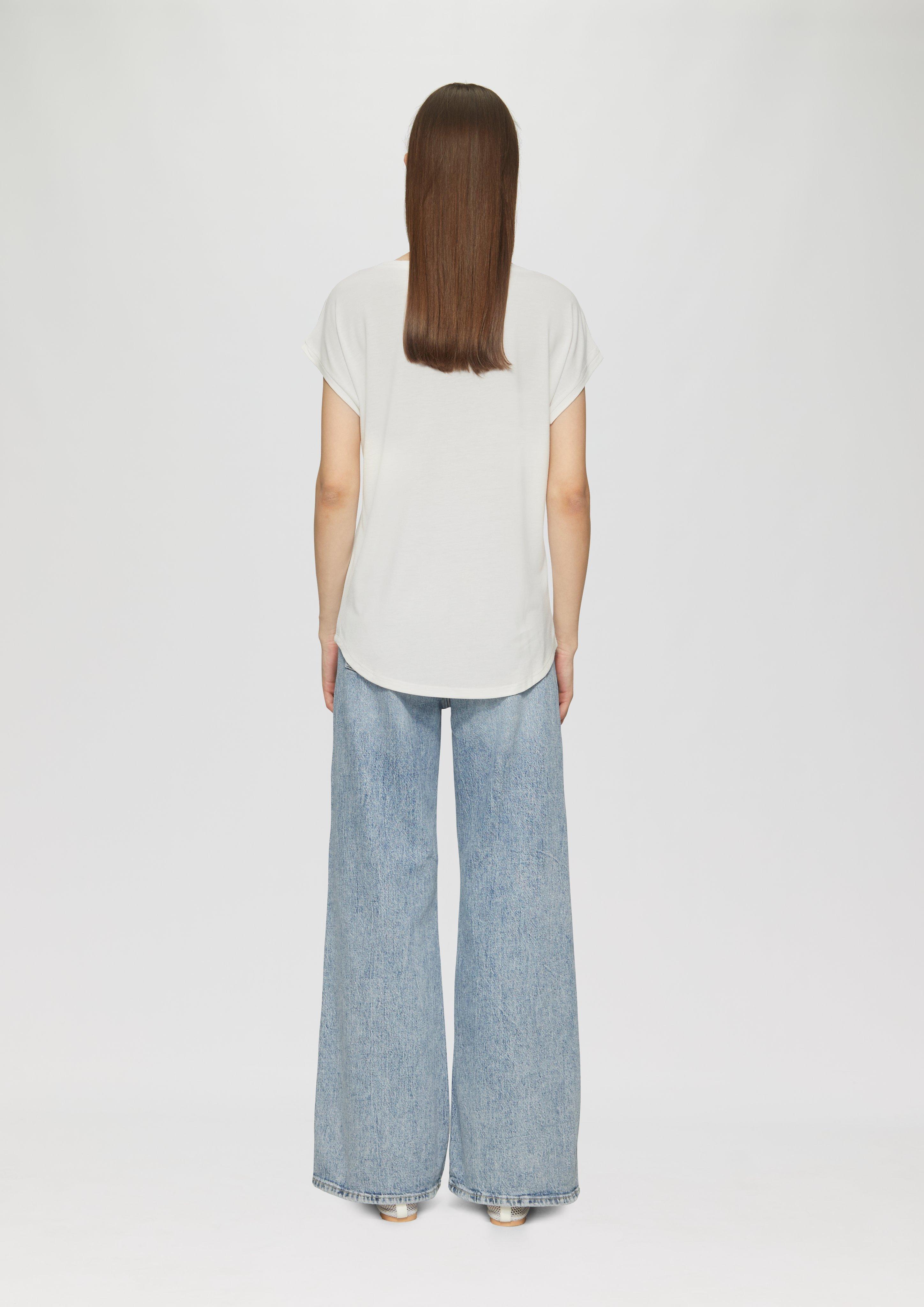 T-Shirt in 0200, 3455, 7854 & 9999