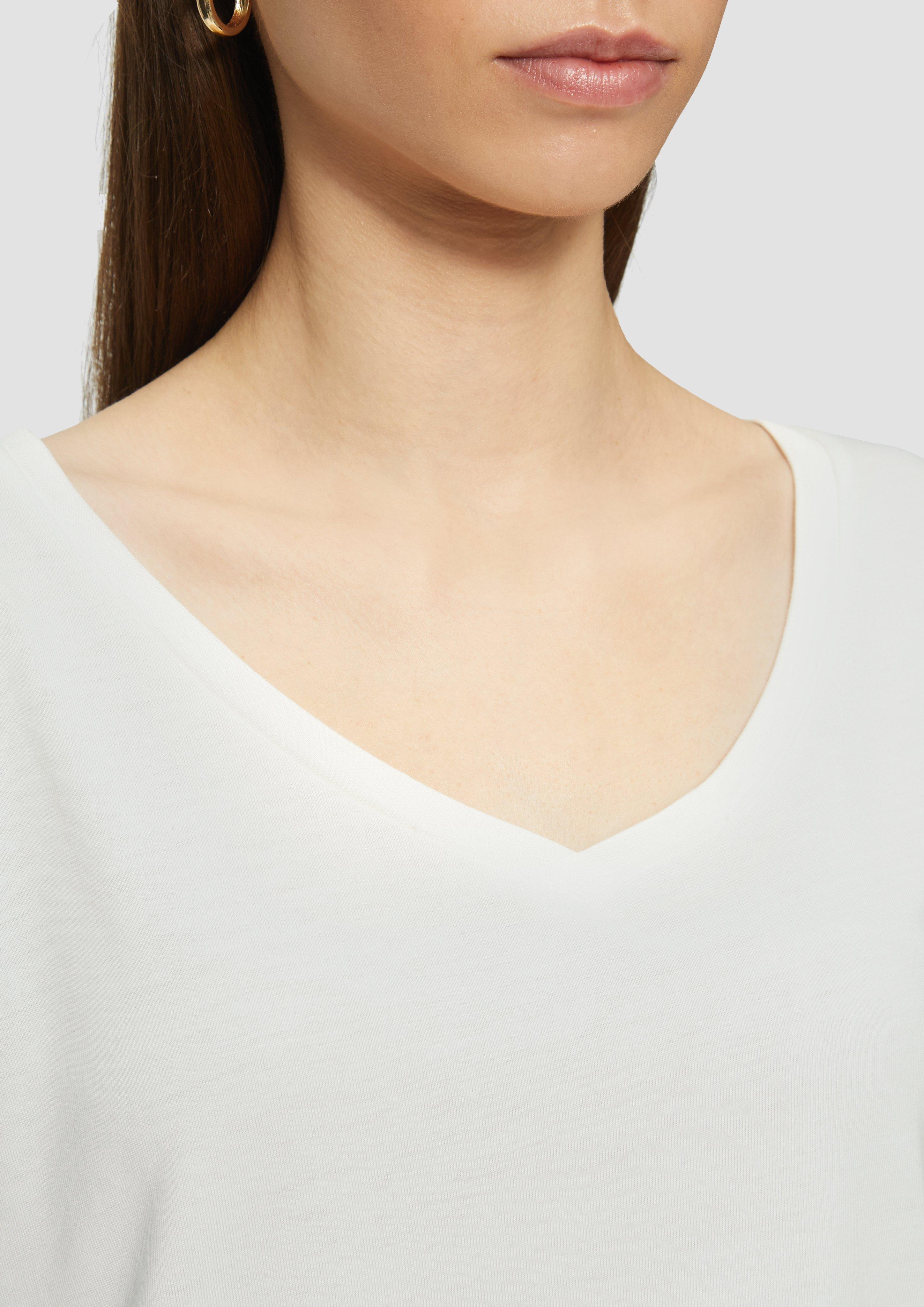 T-Shirt in 0200, 3455, 7854 & 9999