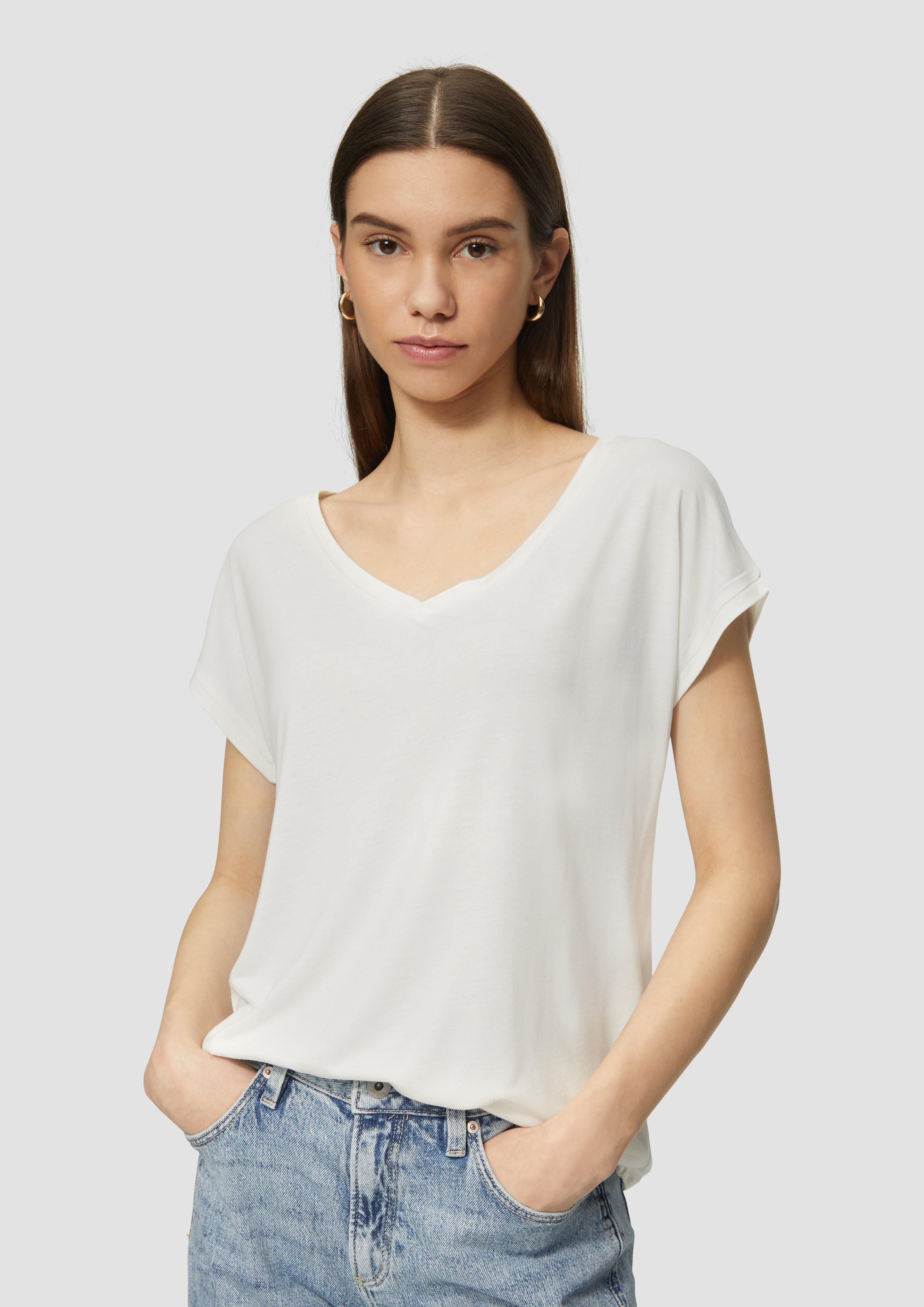 T-Shirt in 0200, 3455, 7854 & 9999