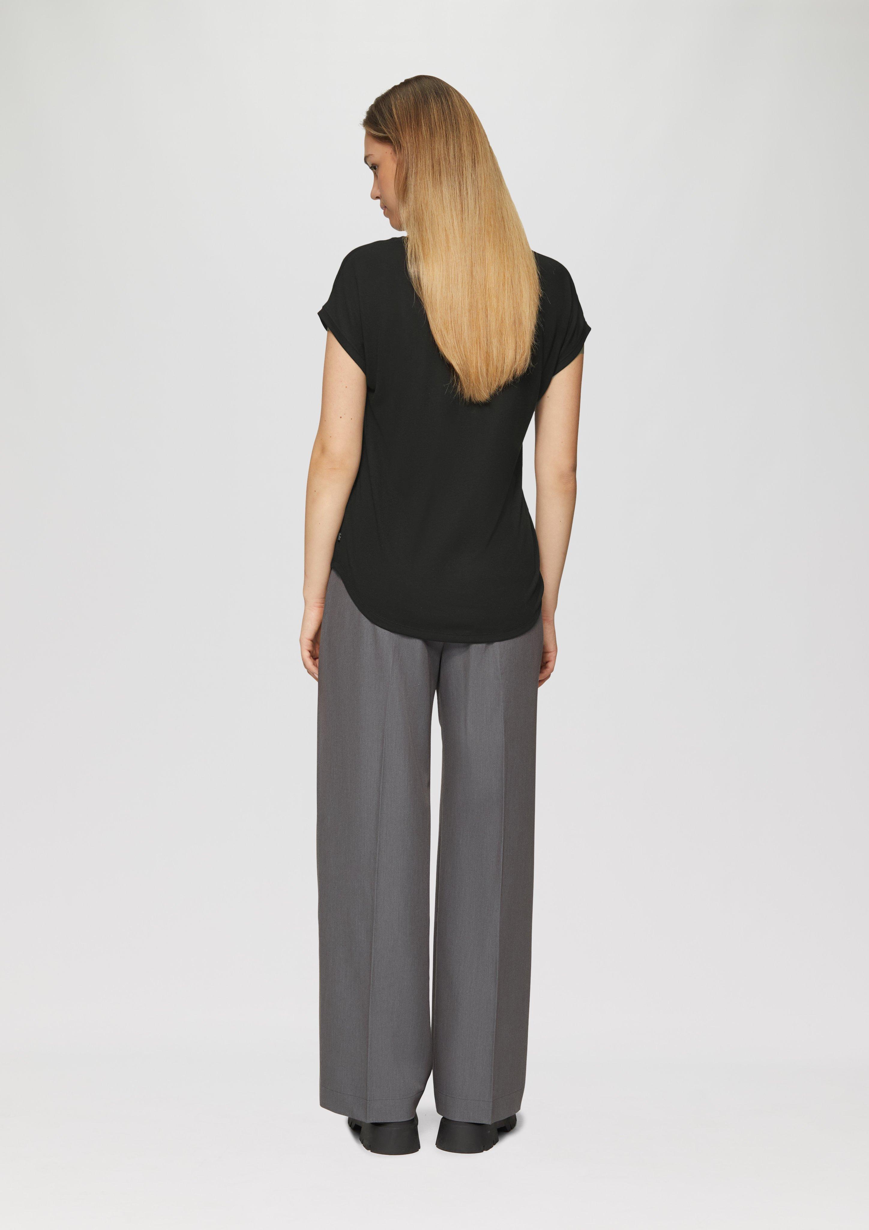 T-shirt in 9999, 3455, 0200 & 7854