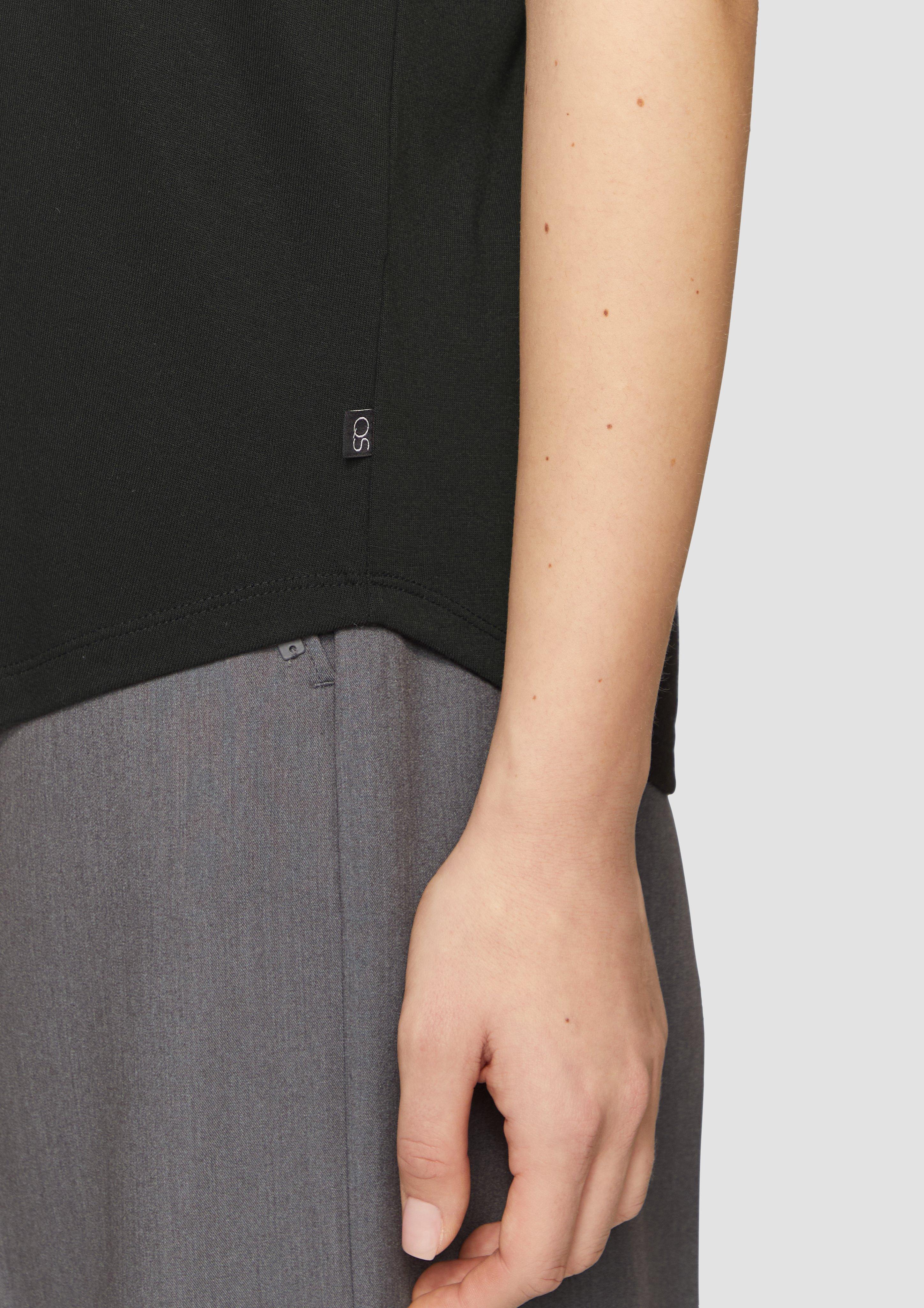 T-shirt in 9999, 3455, 0200 & 7854