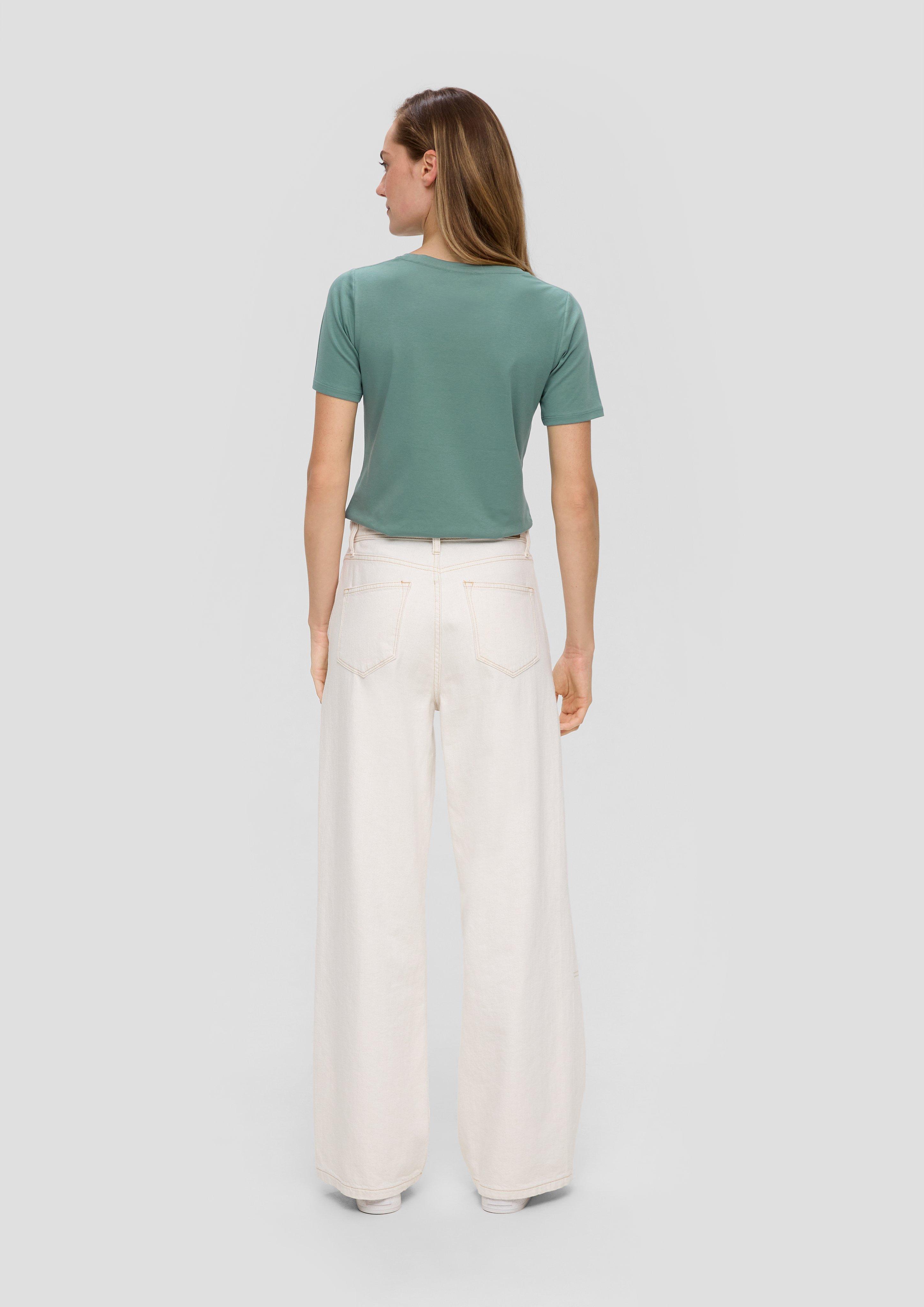 T-shirt in 6575 & 0210