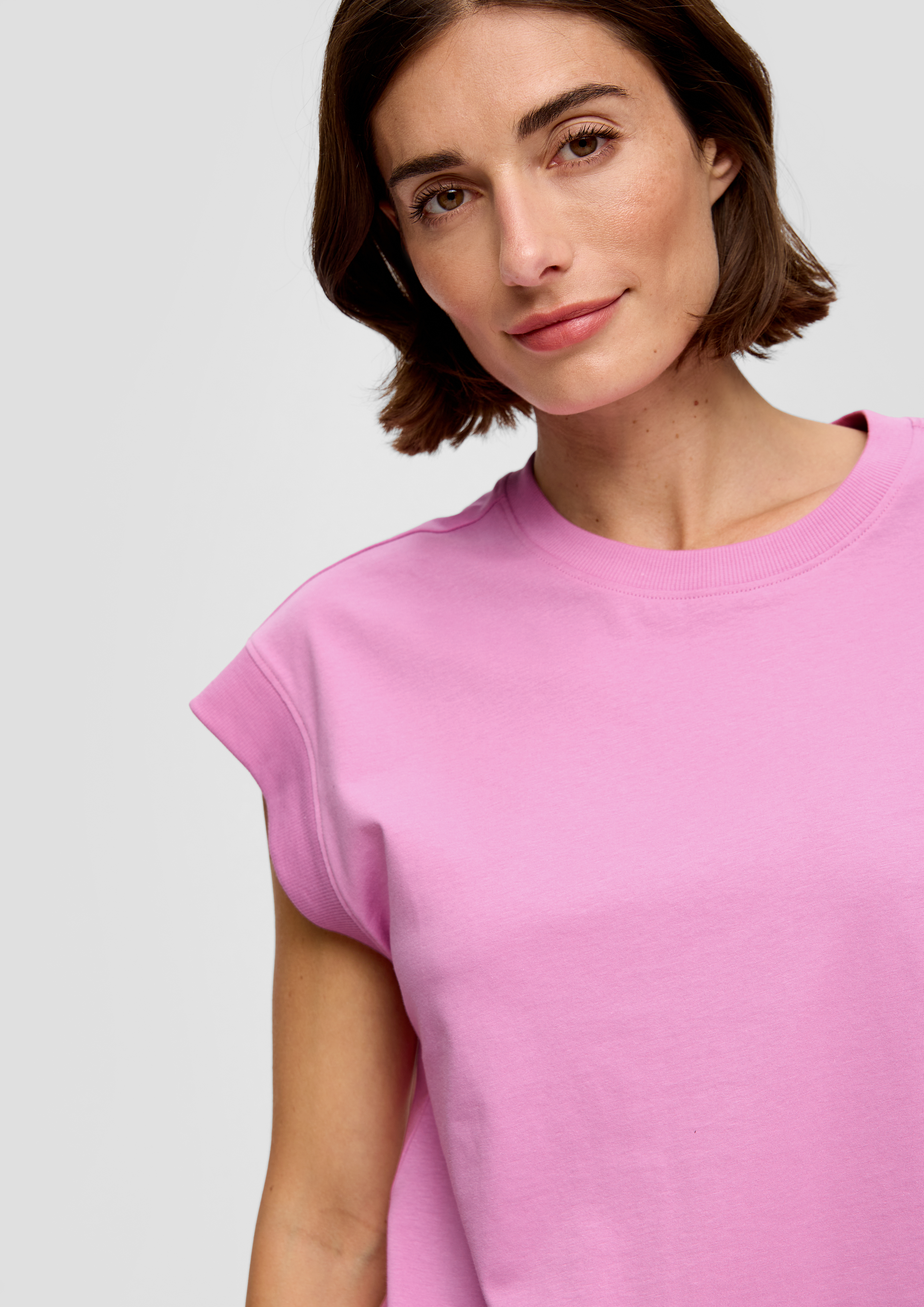 T-Shirt in 4397, 0210, 6575, 5959 & 9999