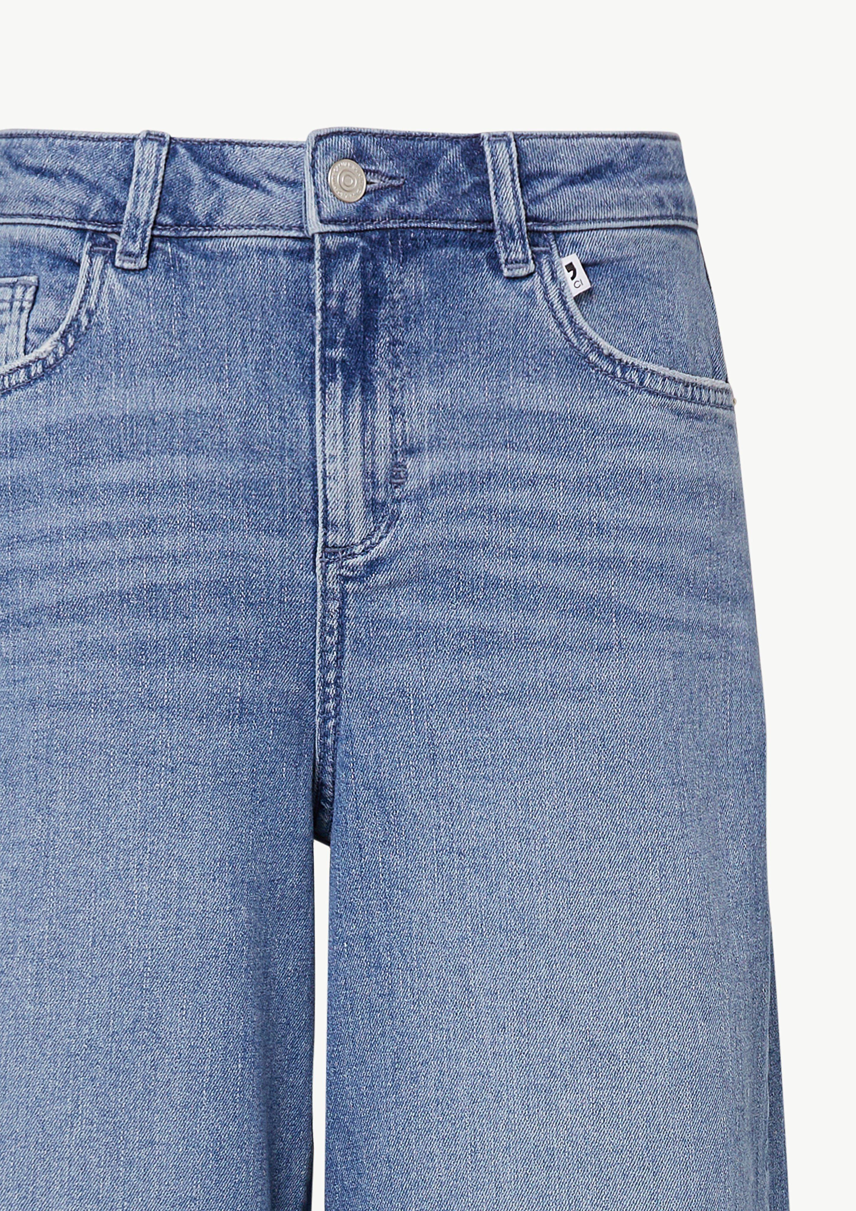 Denim culottes with a garment wash - Blue | SCAYLE