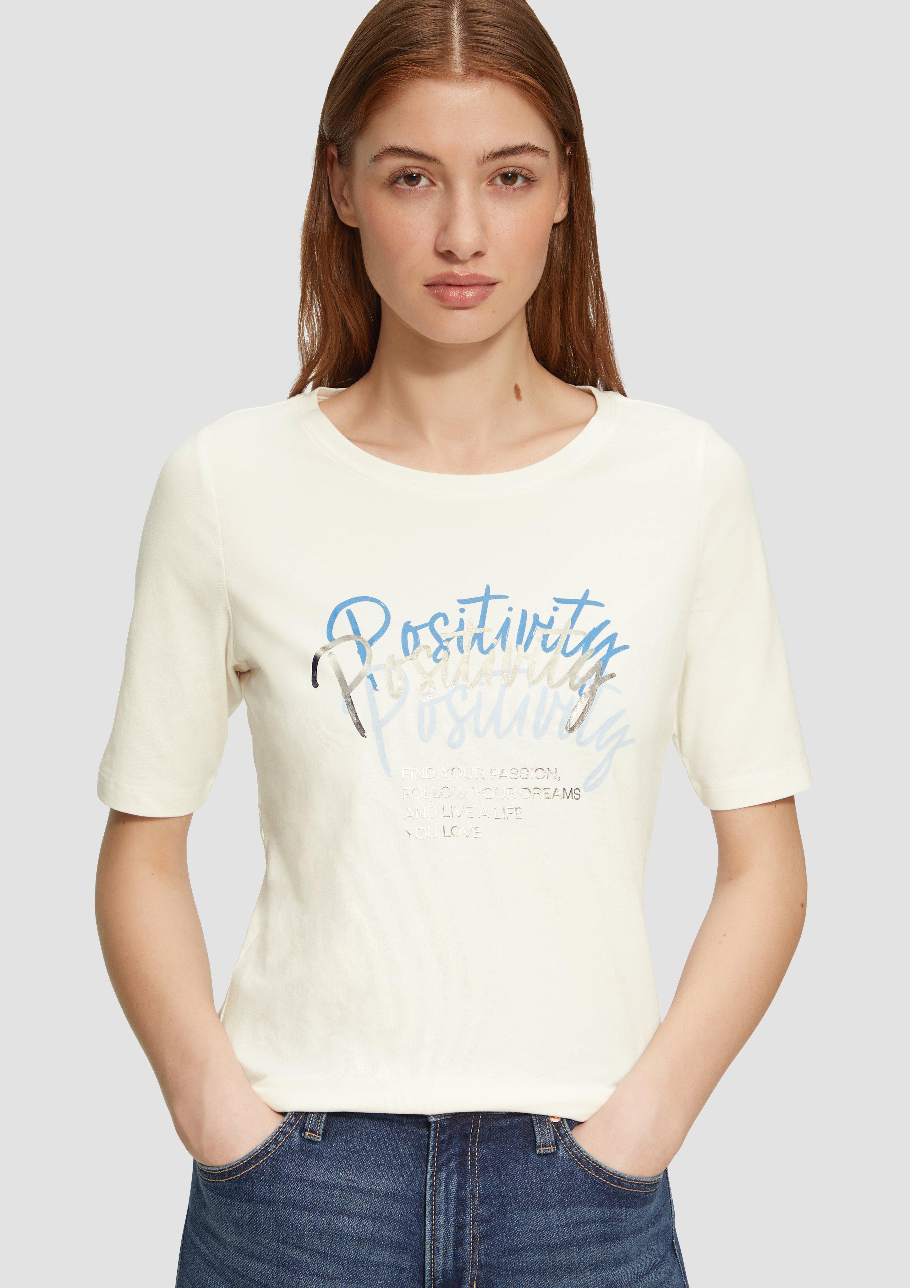 T-Shirt in 02D1, 59D0, 02D8, 99D8, 30D0 & 41D1