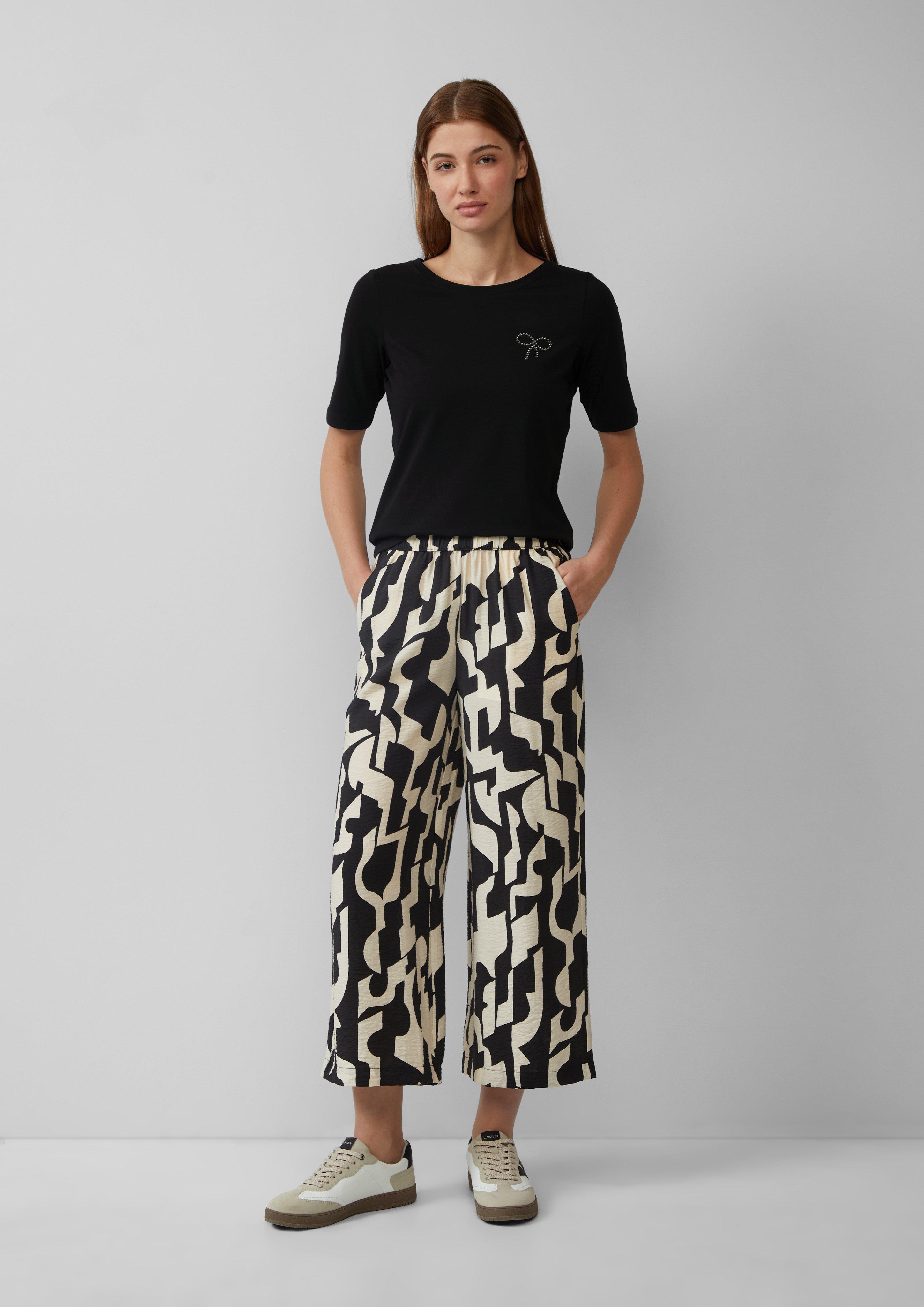 T-shirt in 99D8, 59D0, 02D8, 02D1, 30D0 & 41D1