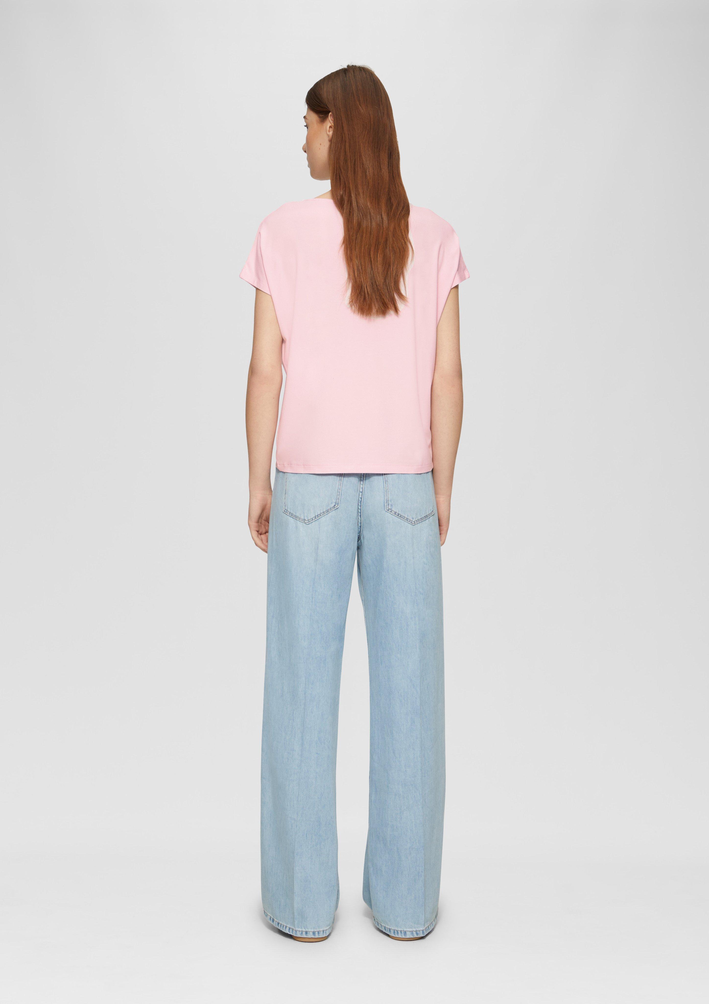 T-shirt in 4101, 7369, 3090 & 5513