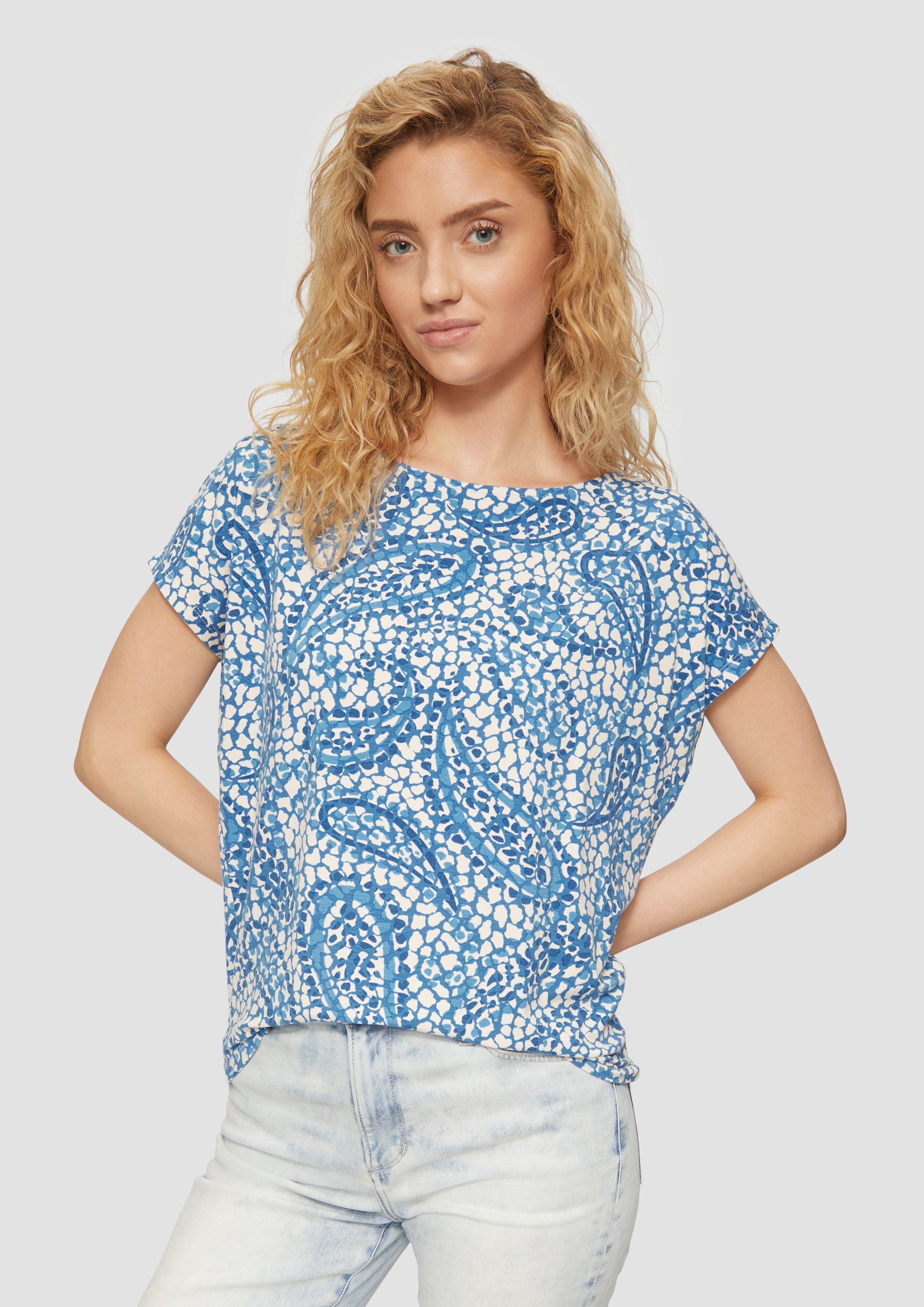 T-Shirt in 55A0, 33A0 & 41G1