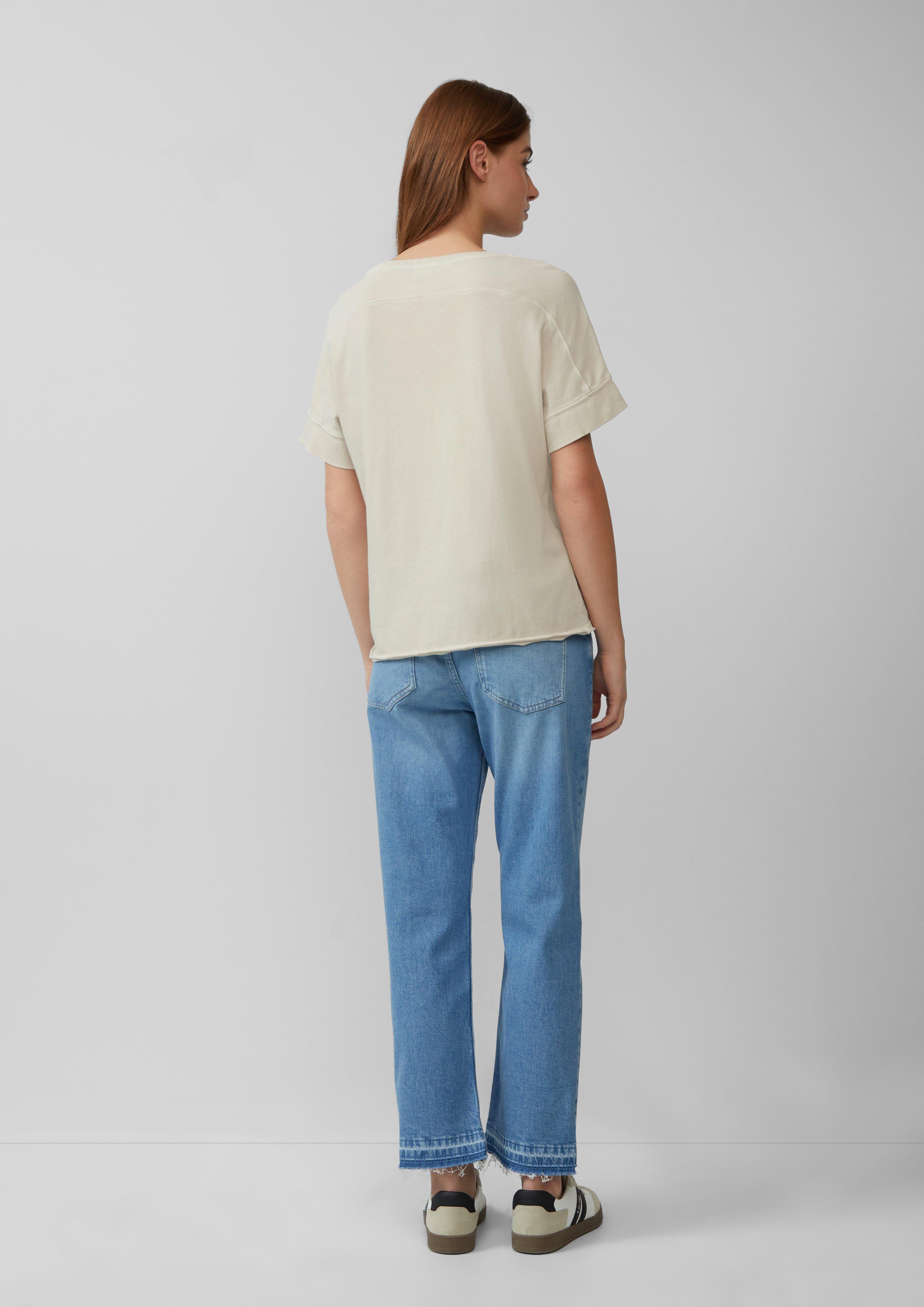 T-shirt in 8100, 5083, 7369 & 4101