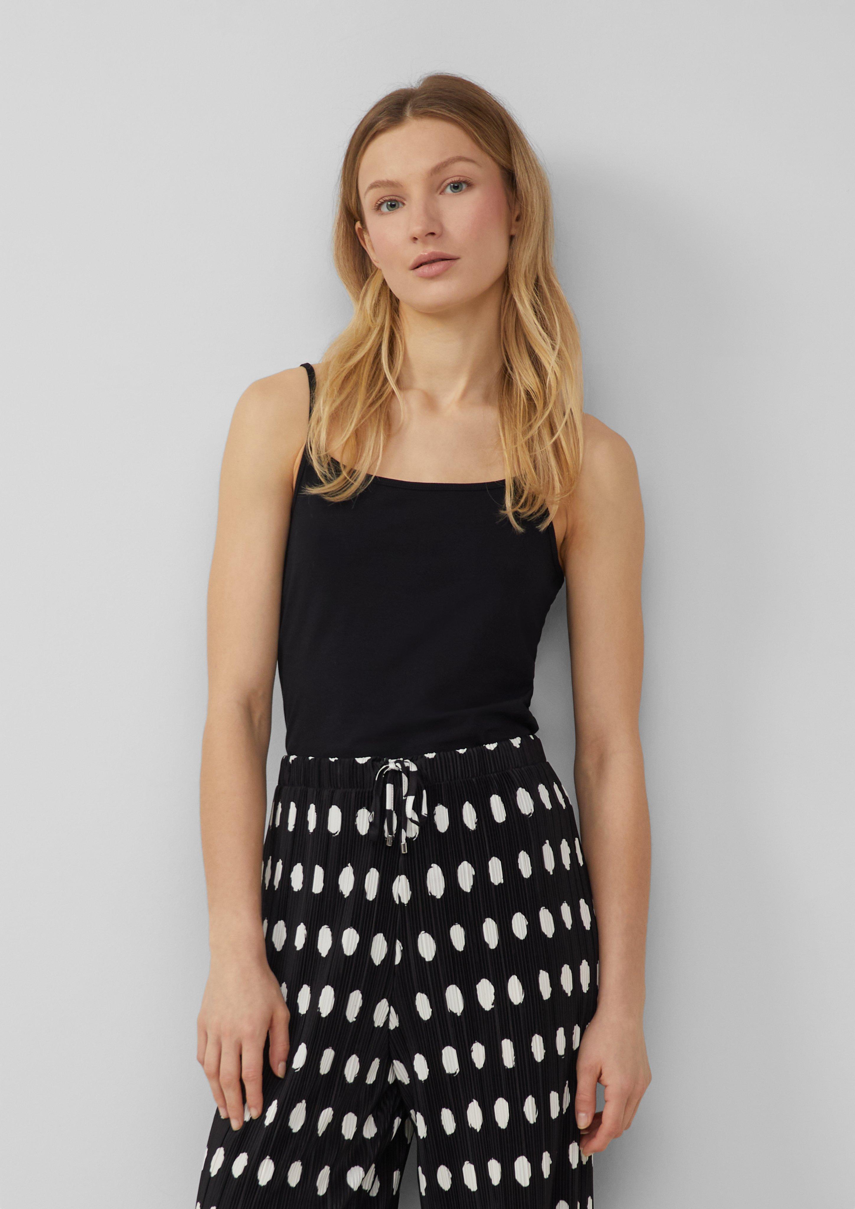 T-shirt in 9999, 3090, 0100, 5083, 8363 & 4101