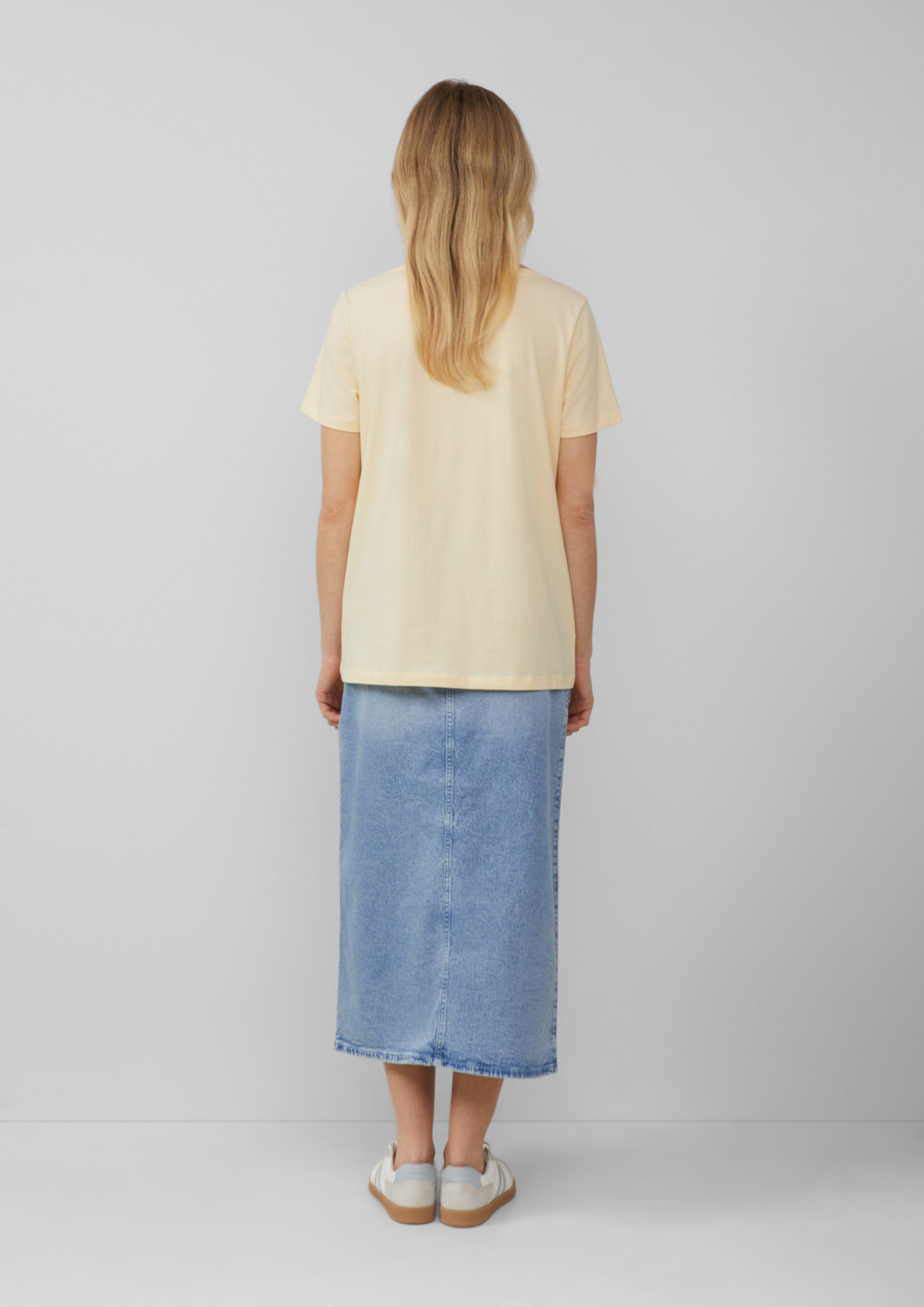 T-shirt in 1122, 4101 & 3090