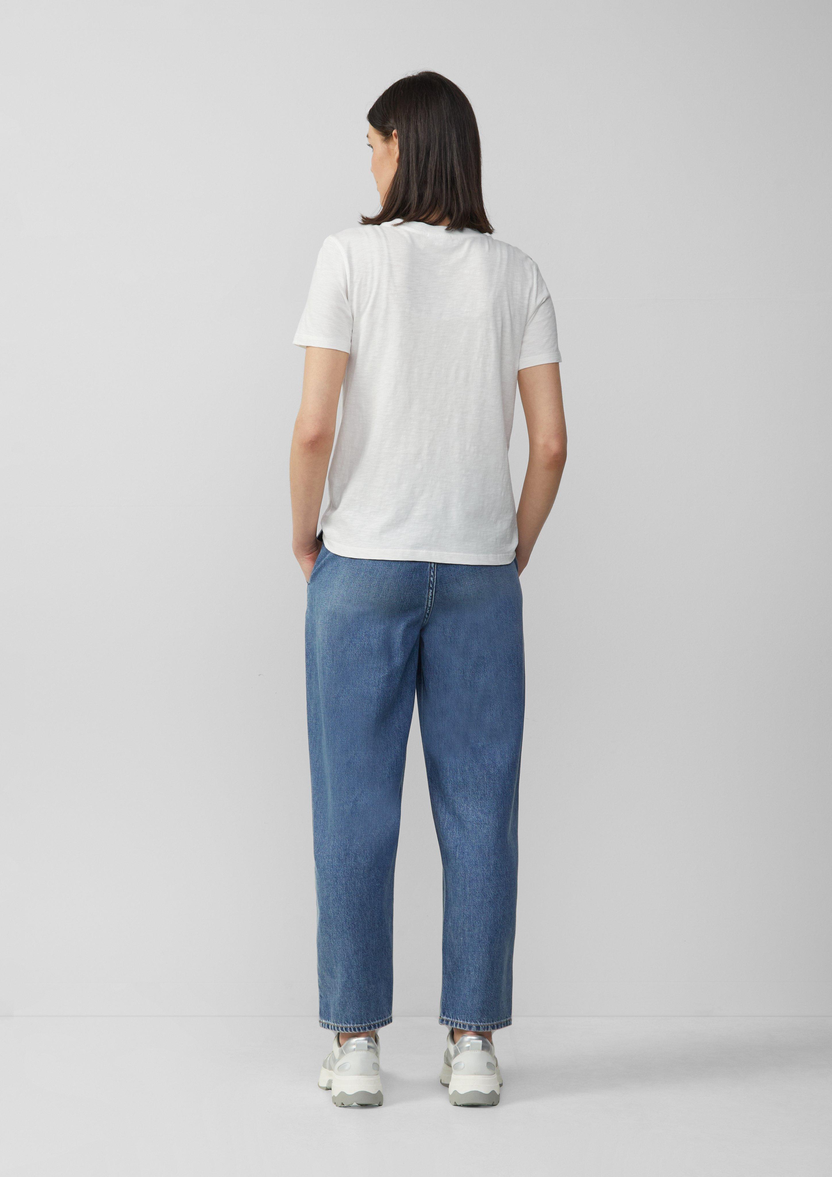 T-shirt in 02D0, 99D0, 41D0 & 11D0