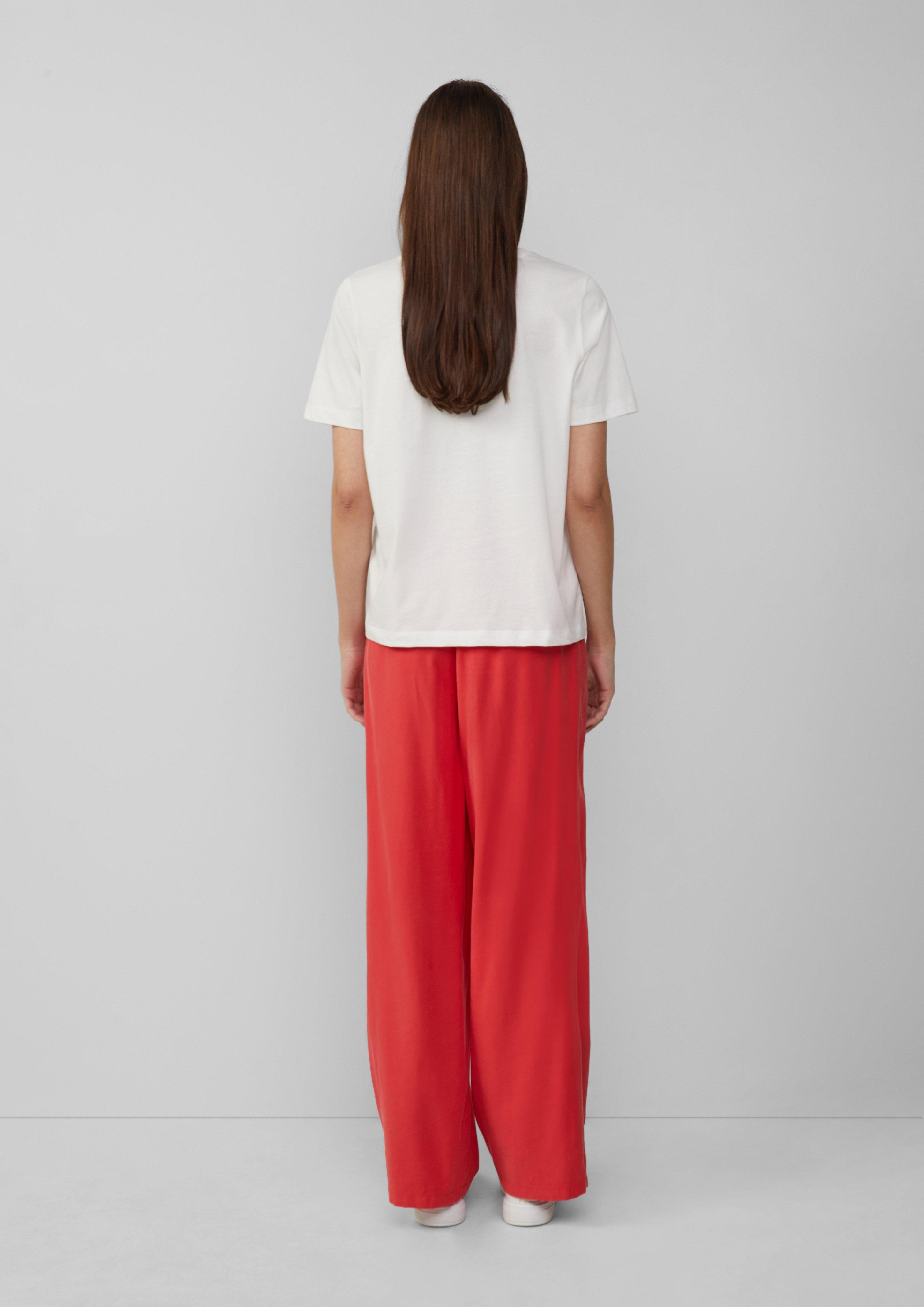 T-shirt in 02E0 & 02E1