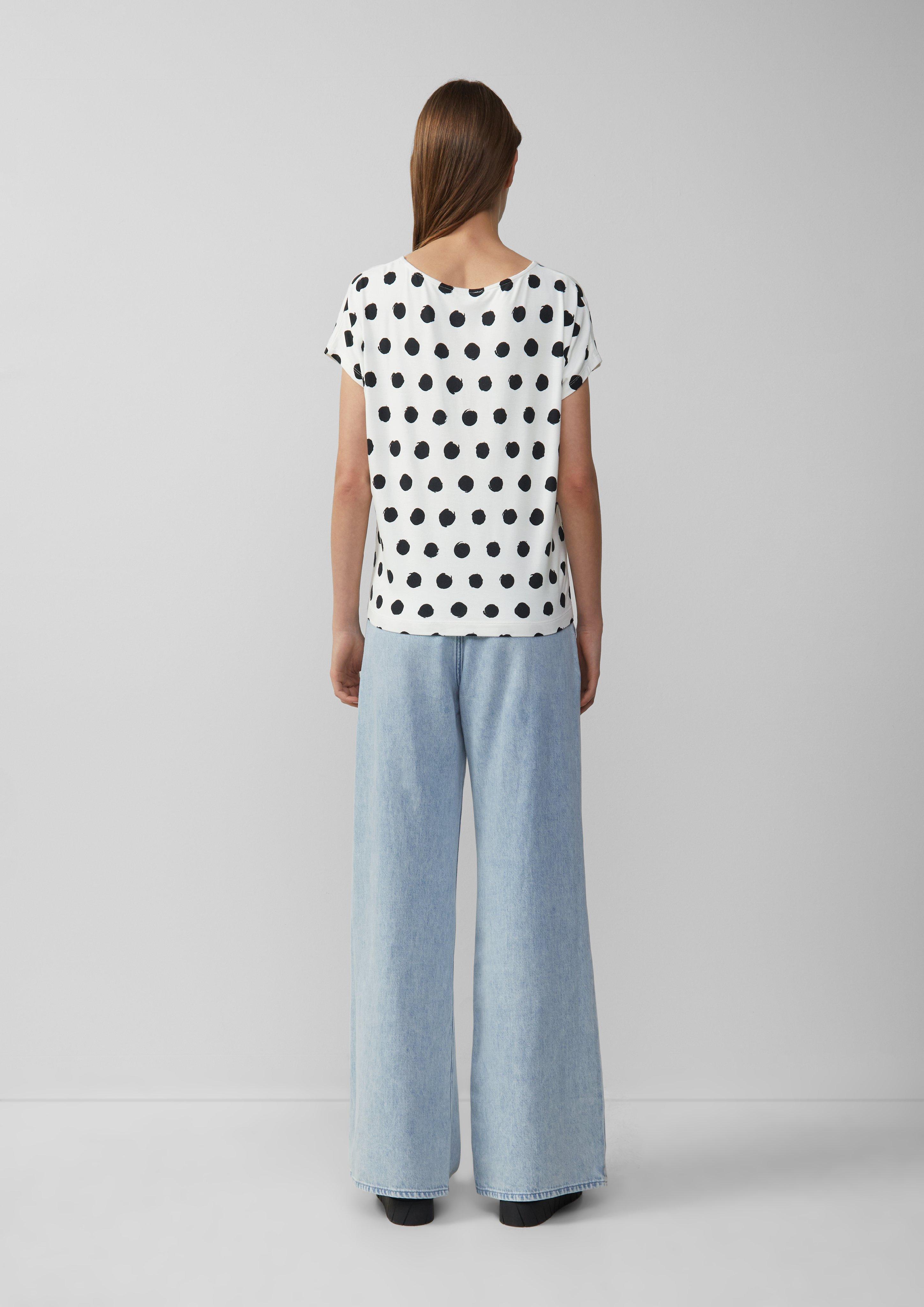 T-Shirt in 02A2, 30A1, 81A1 & 99A2