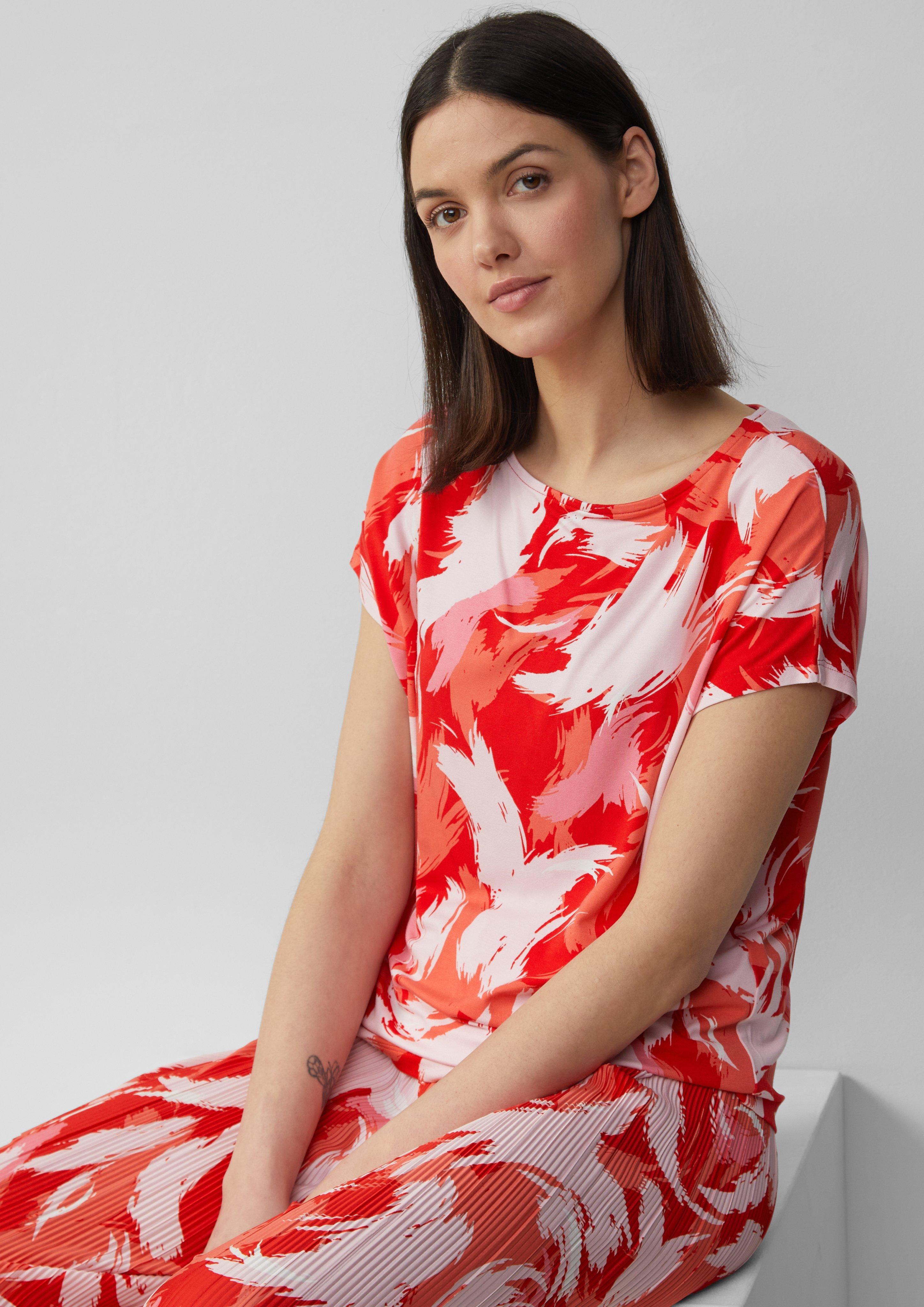 T-Shirt in 30A1, 81A1, 02A2 & 99A2