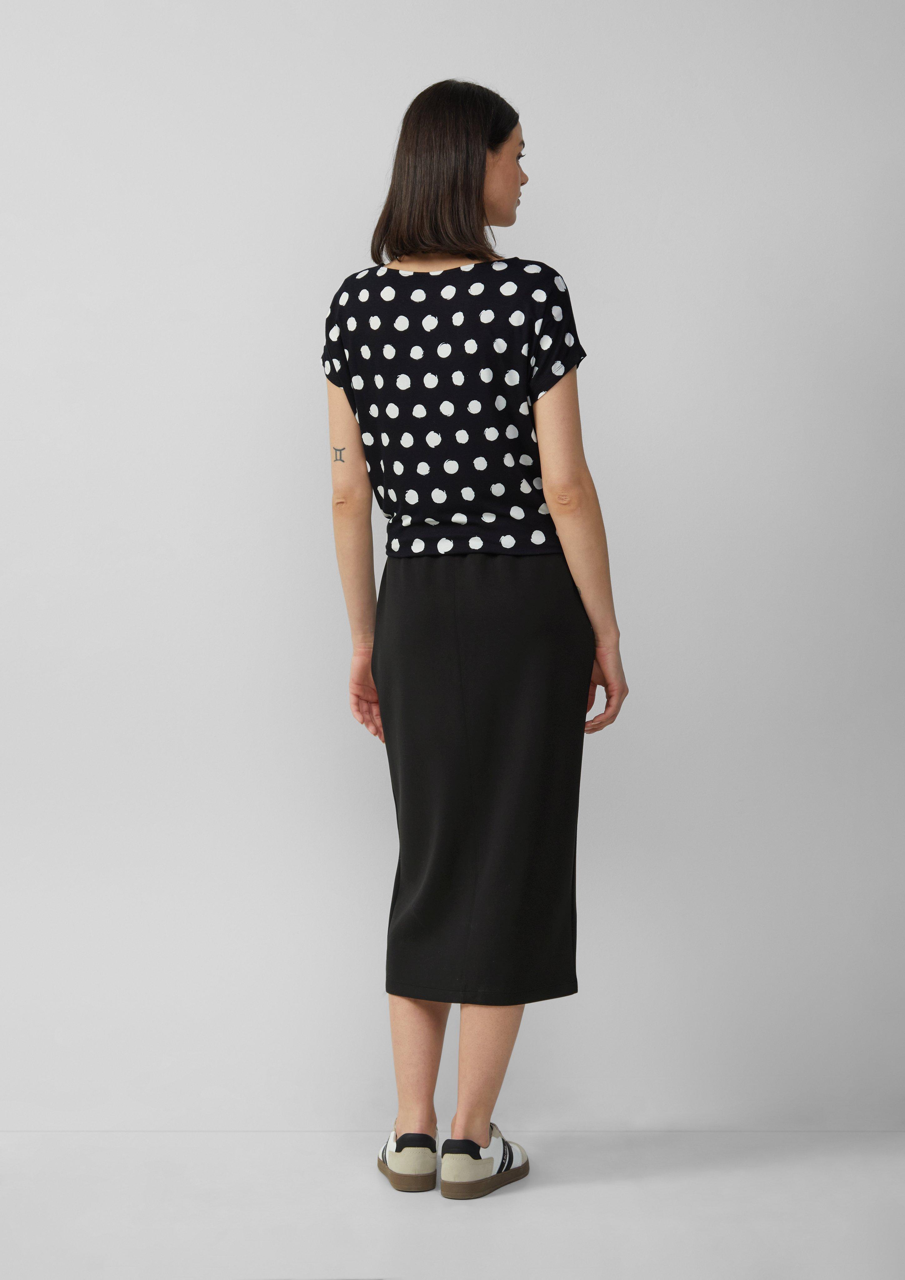 T-Shirt in 99A2, 30A1, 81A1 & 02A2