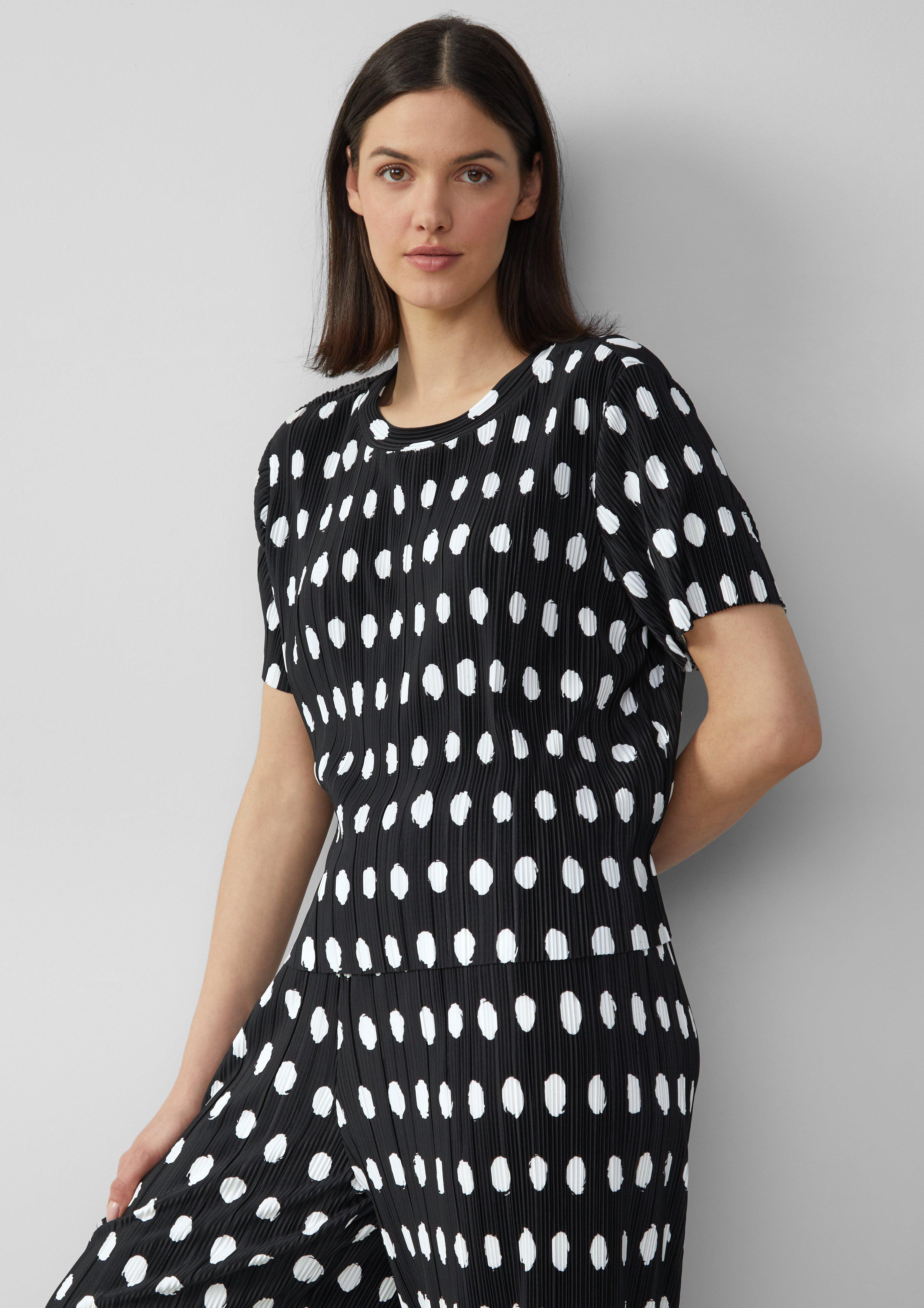 T-Shirt in 99A2, 30A1 & 9999