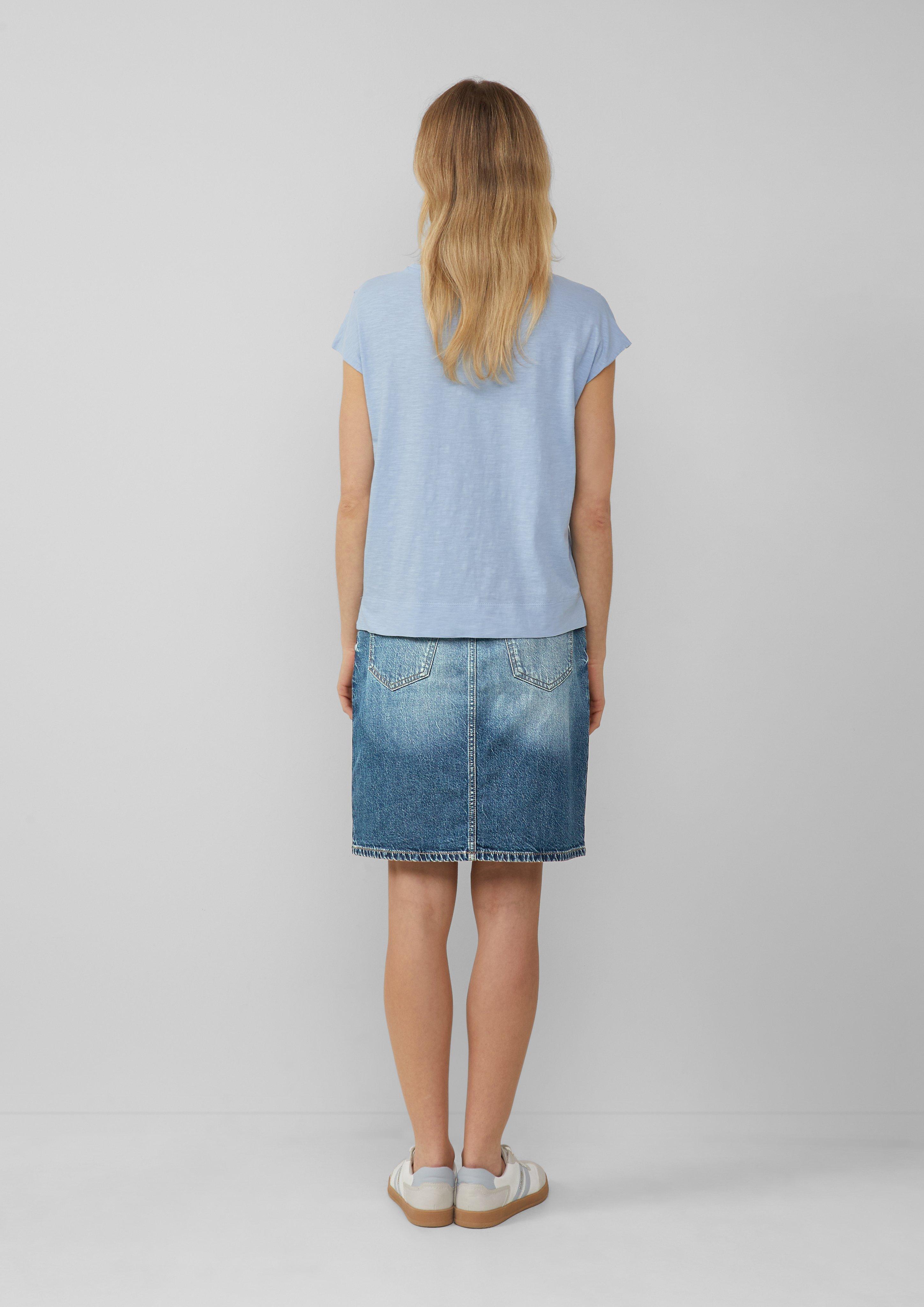 T-Shirt in 50D1, 02D0, 41D1 & 30D0