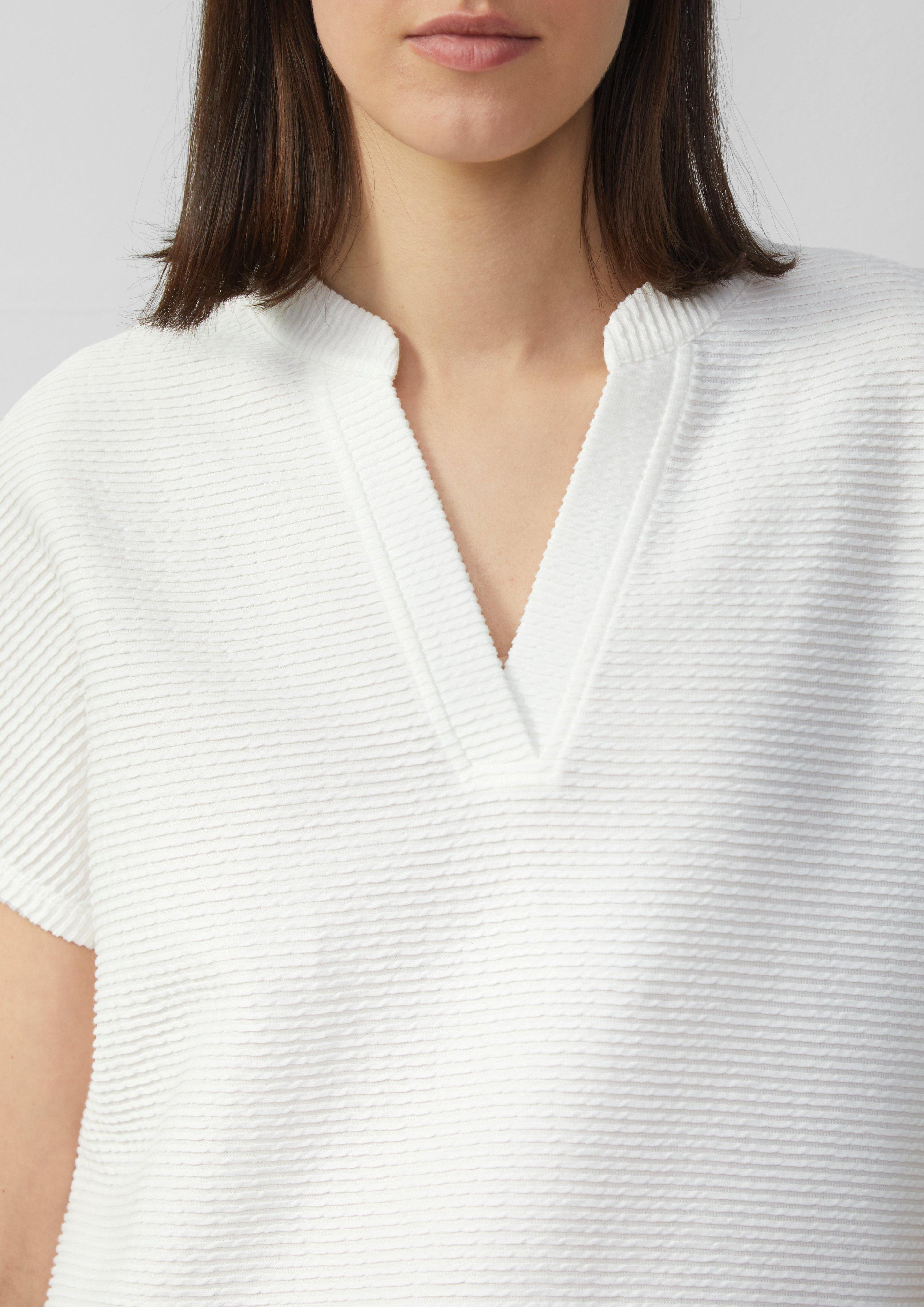 T-Shirt in 0210, 3090 & 9999