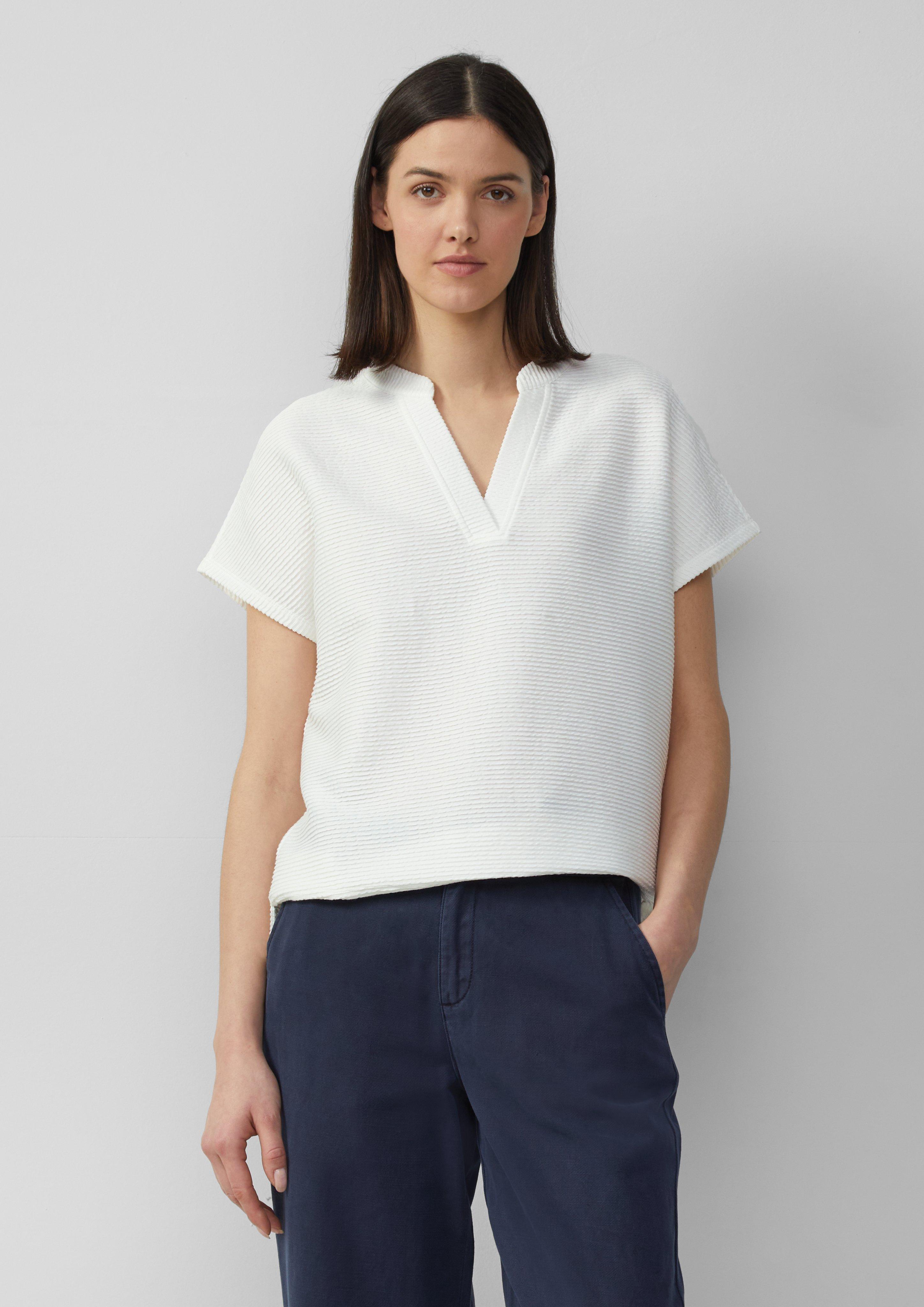 T-Shirt in 0210, 3090 & 9999